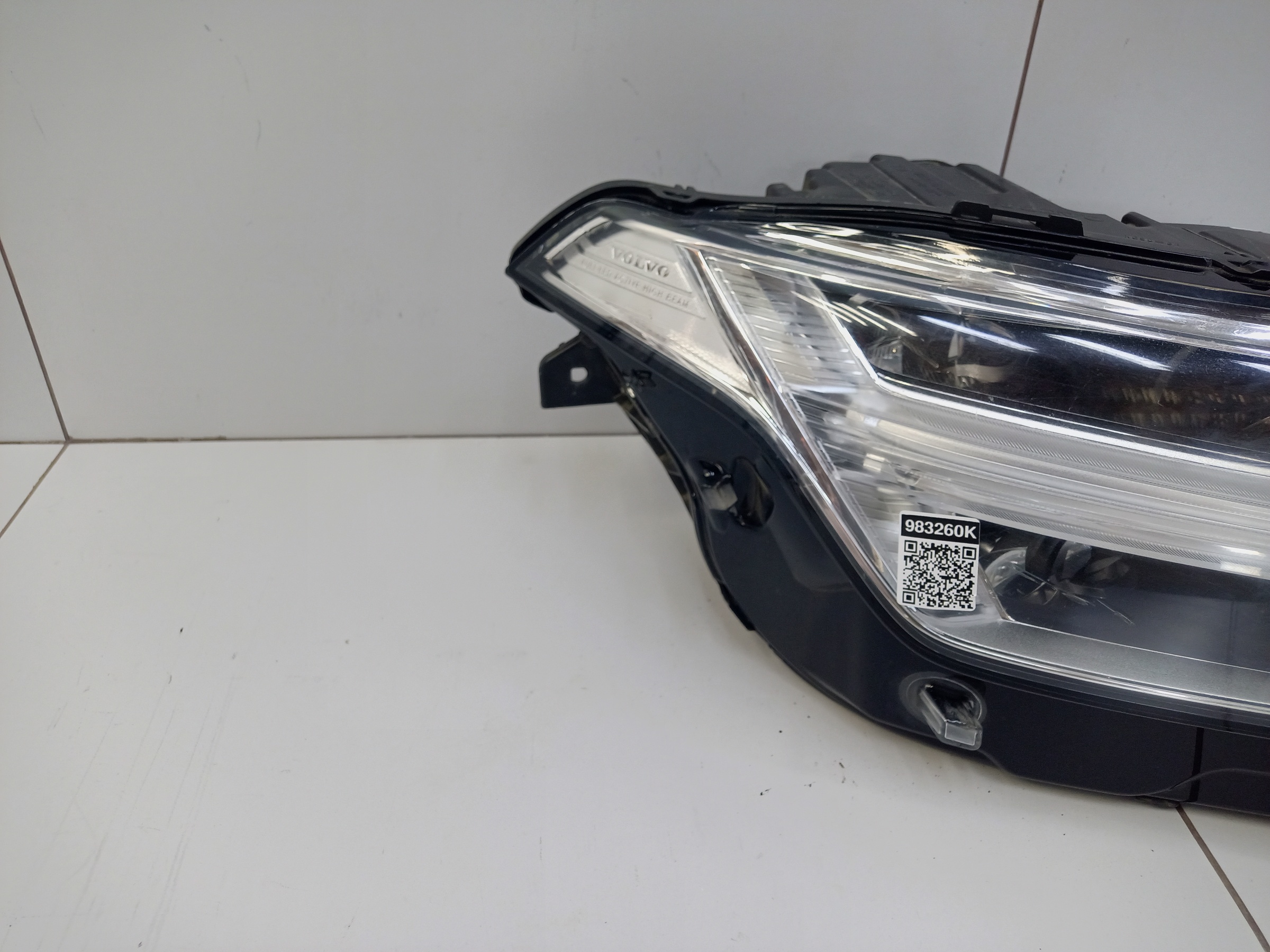 Фара передняя правая Volvo XC90 2 Restail LED