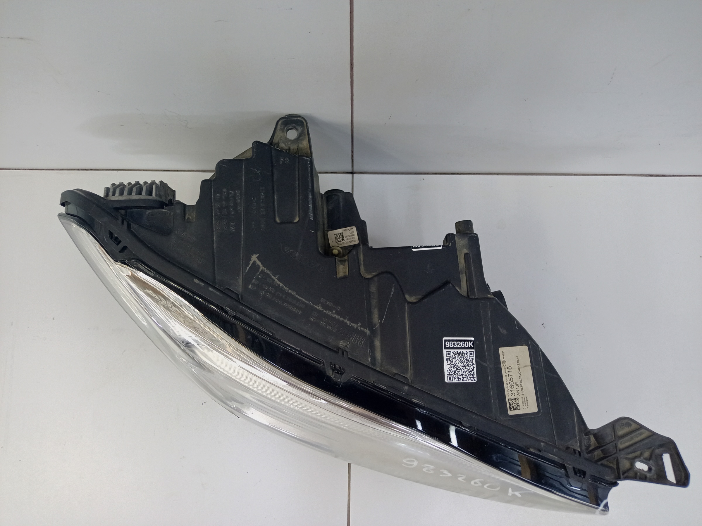 Фара передняя правая Volvo XC90 2 Restail LED