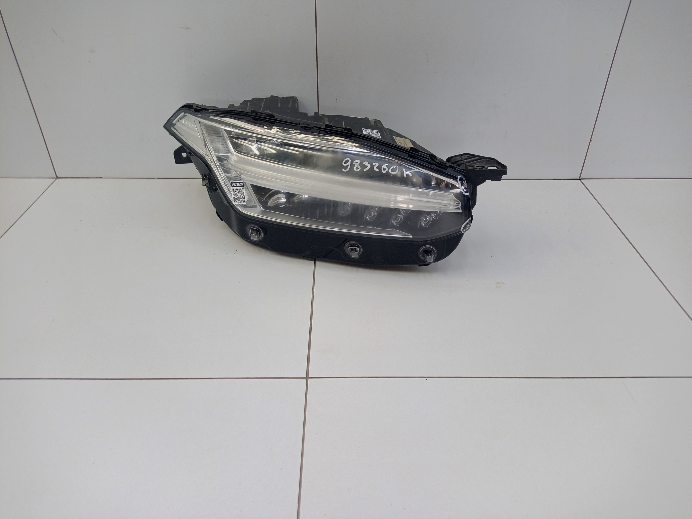 Фара передняя правая Volvo XC90 2 Restail LED