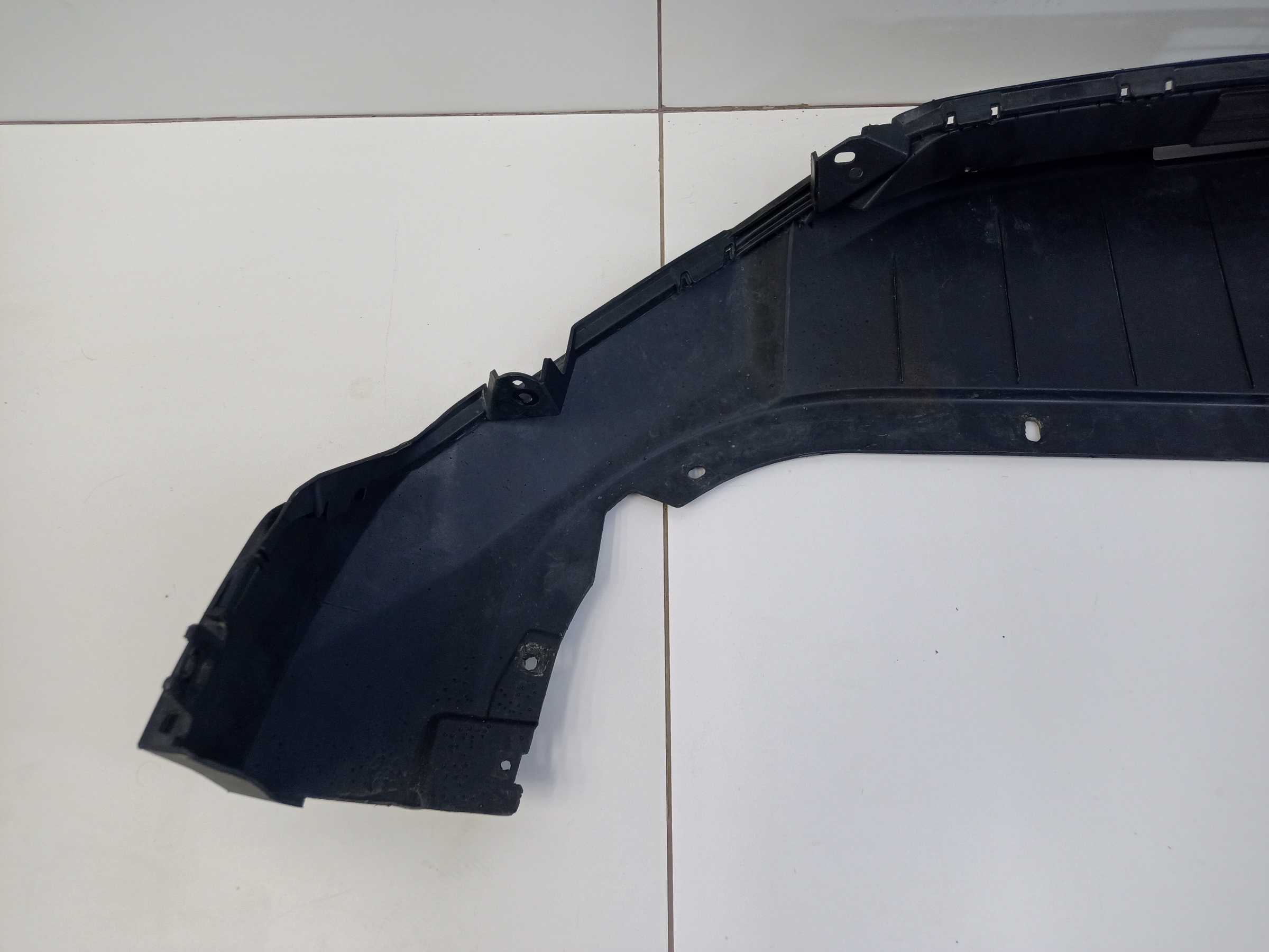 Юбка переднего бампера Geely Coolray Restail