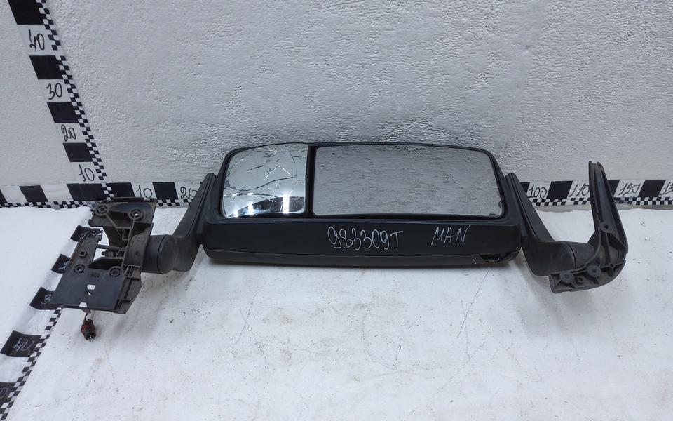 Зеркало левое MAN TGS 3 контакта (короткие кронштейны)