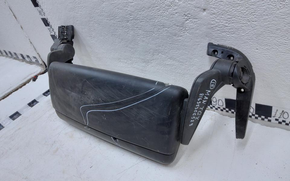 Зеркало левое MAN TGS 3 контакта (короткие кронштейны)