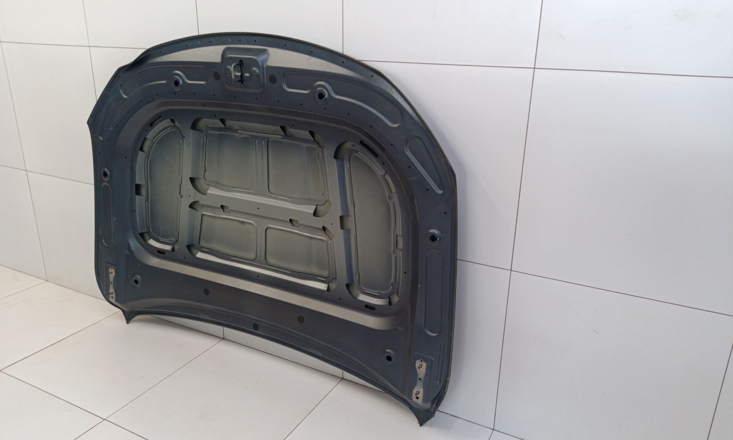 Капот Geely Tugella
