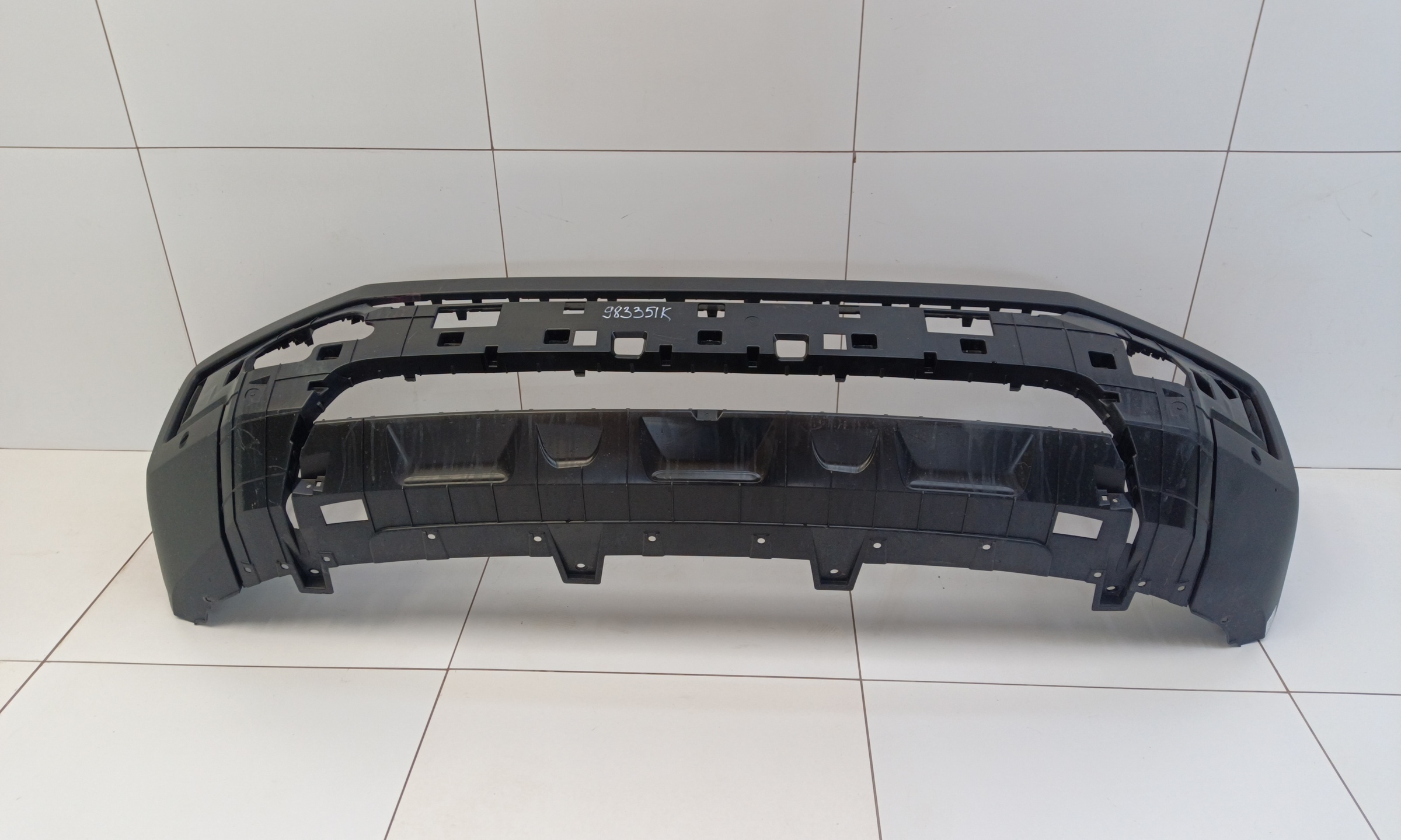 Бампер передний верхняя часть Haval H3