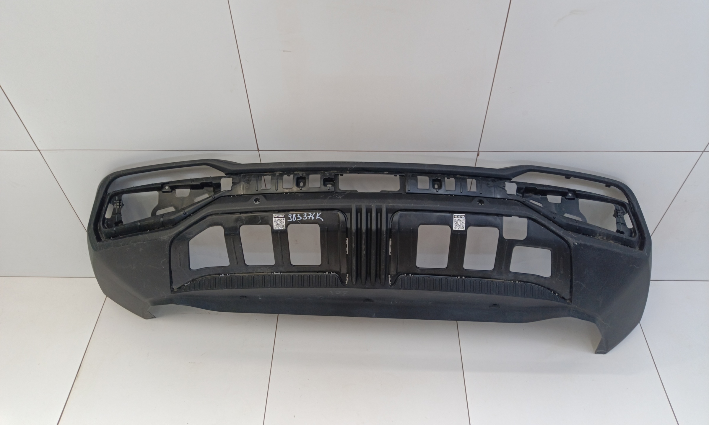 Юбка заднего бампера Geely Atlas 2
