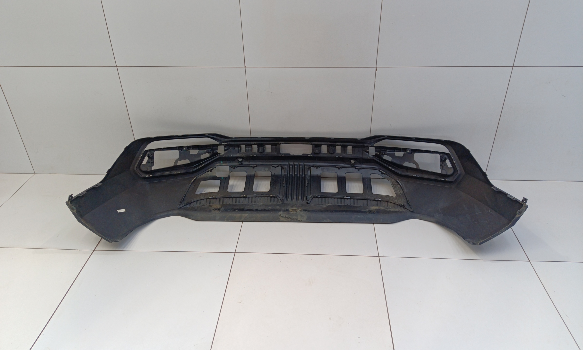 Юбка заднего бампера Geely Atlas 2