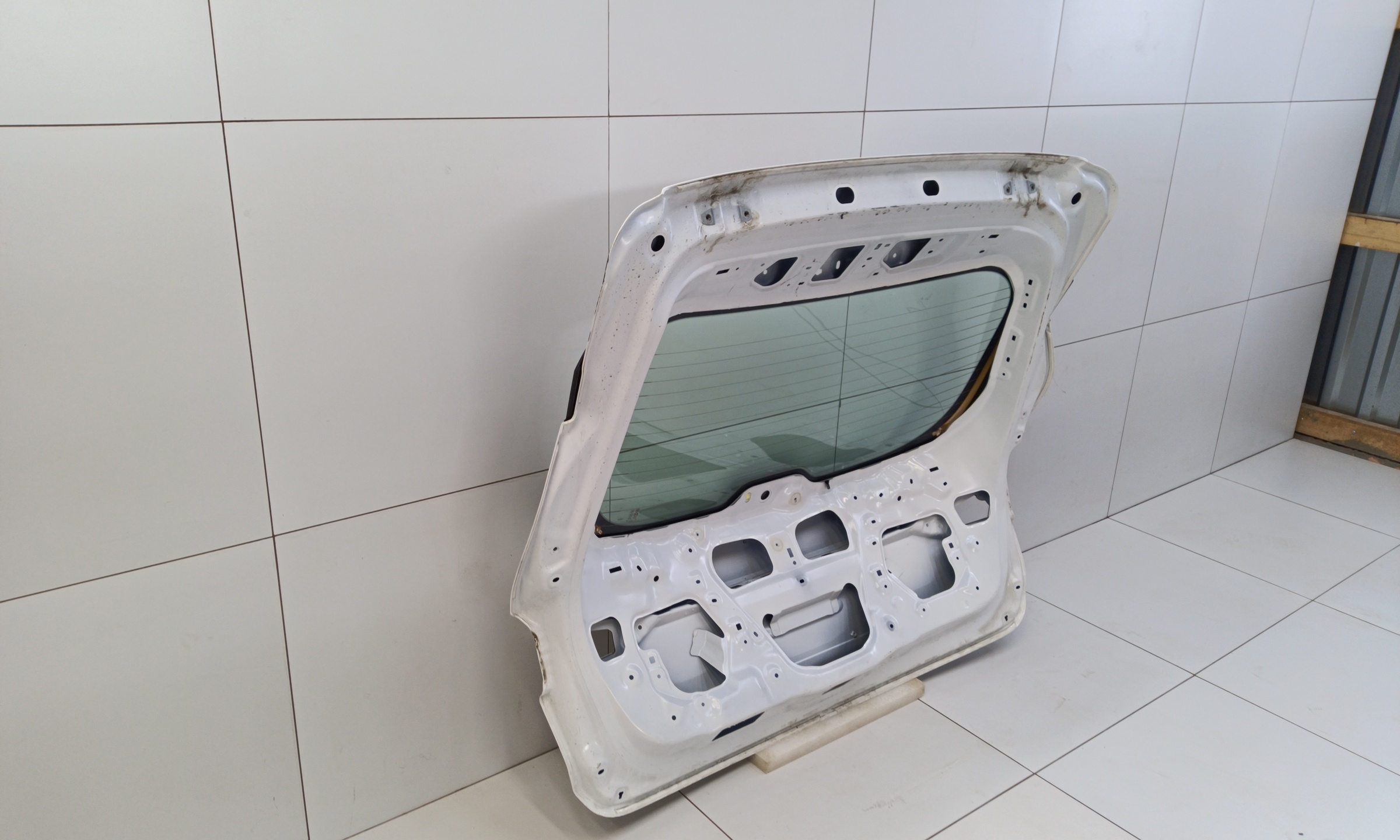 Крышка багажника Mazda CX-4 Restail