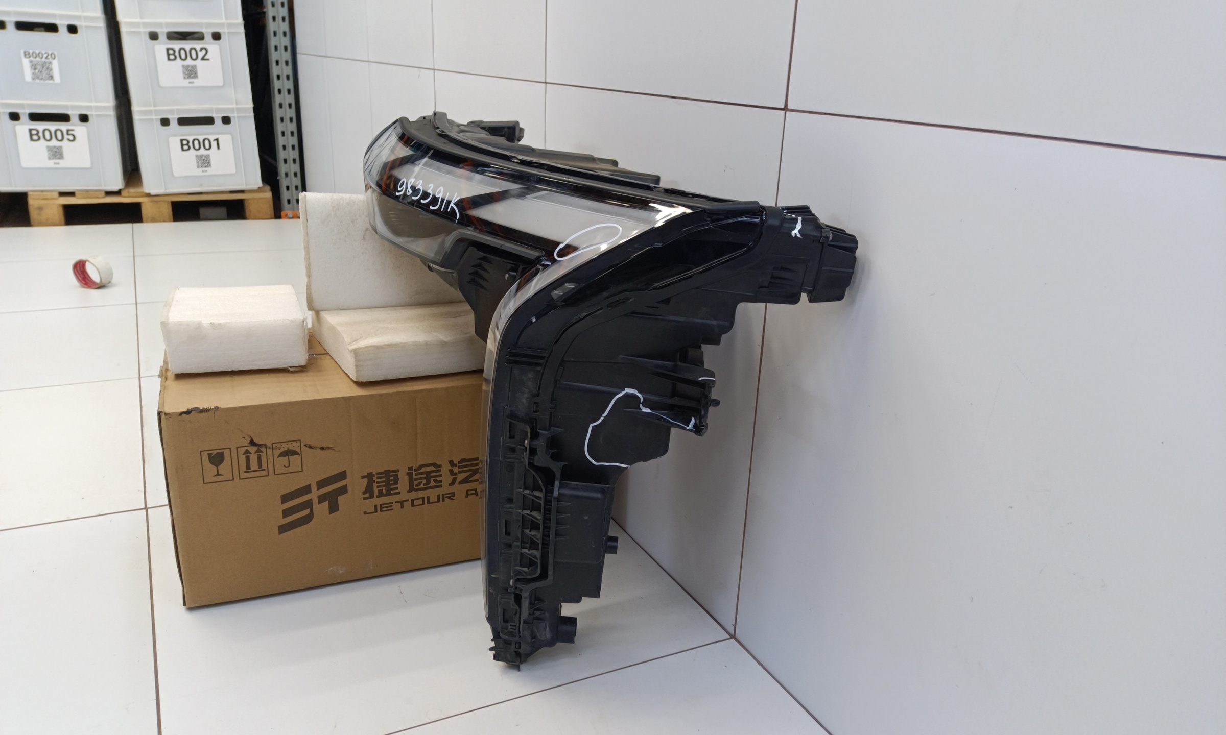 Фара передняя левая Geely Atlas 2 LED