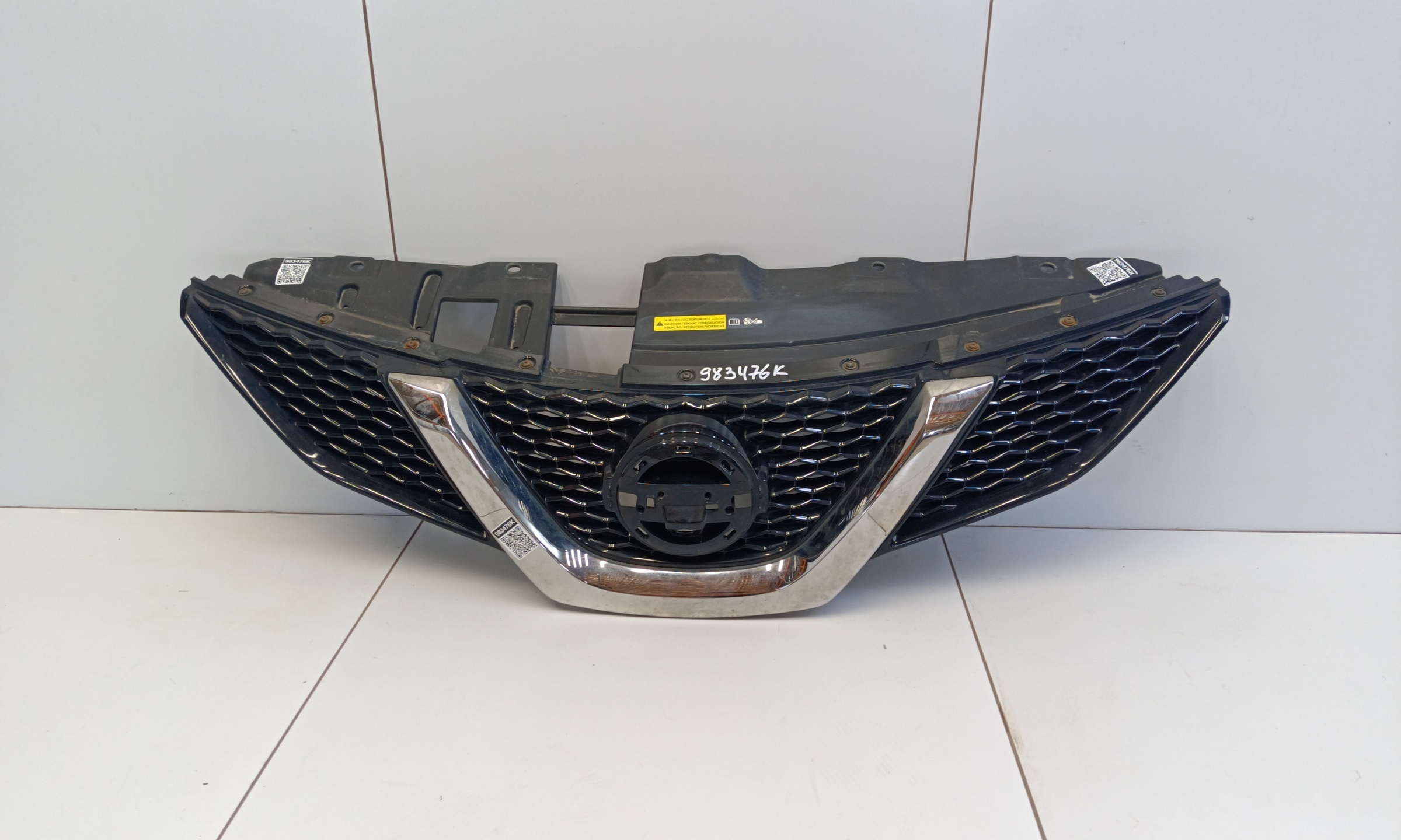 Решетка радиатора Nissan Qashqai 2