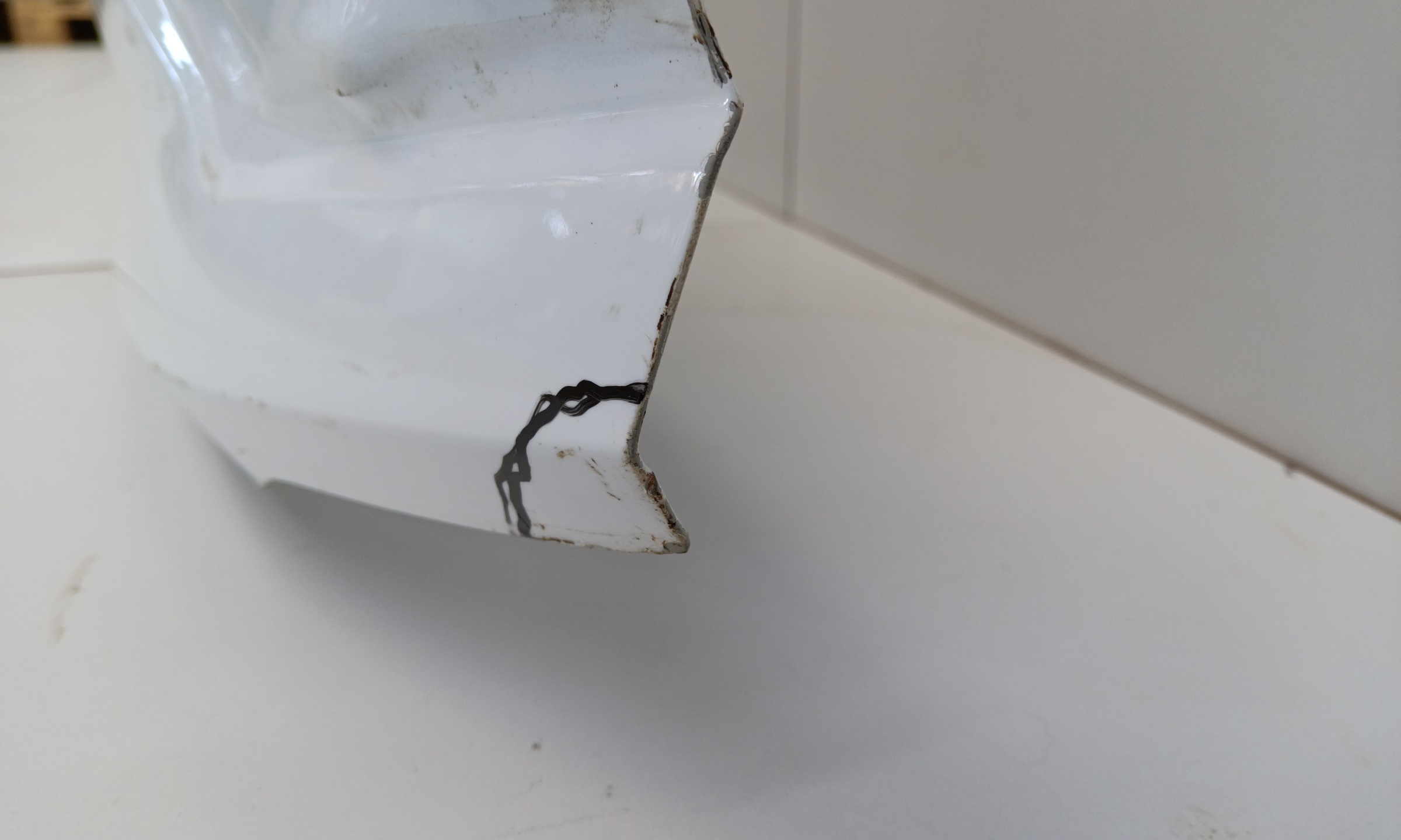 Крышка багажника Geely Coolray Restail