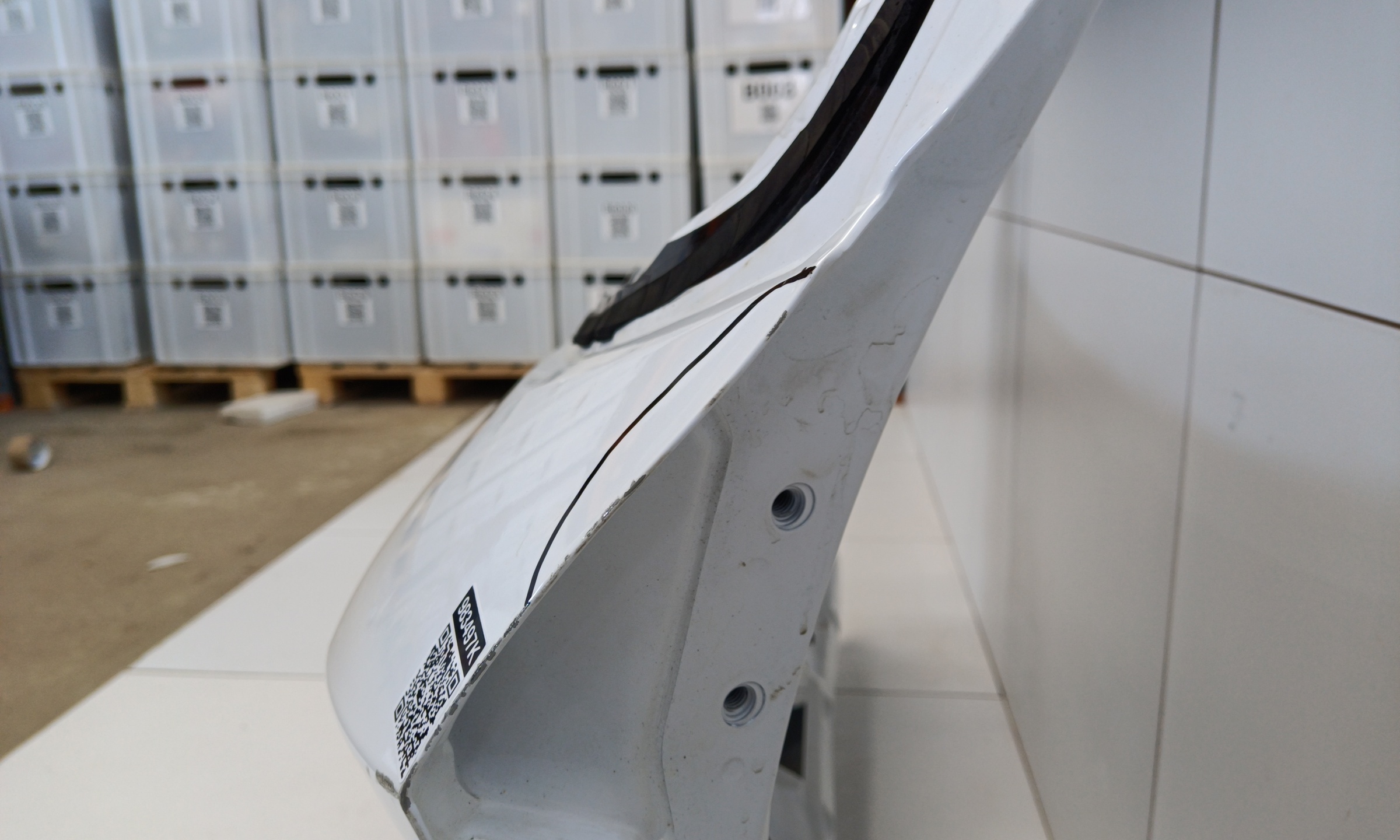Крышка багажника Geely Coolray Restail