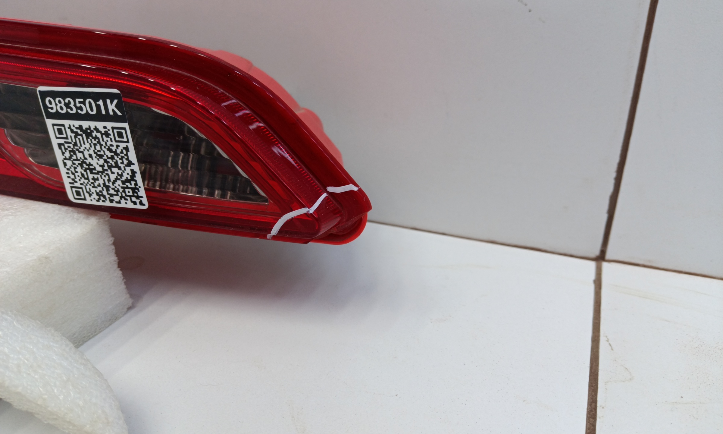 Фара ПТФ задняя левая Geely Tugella LED