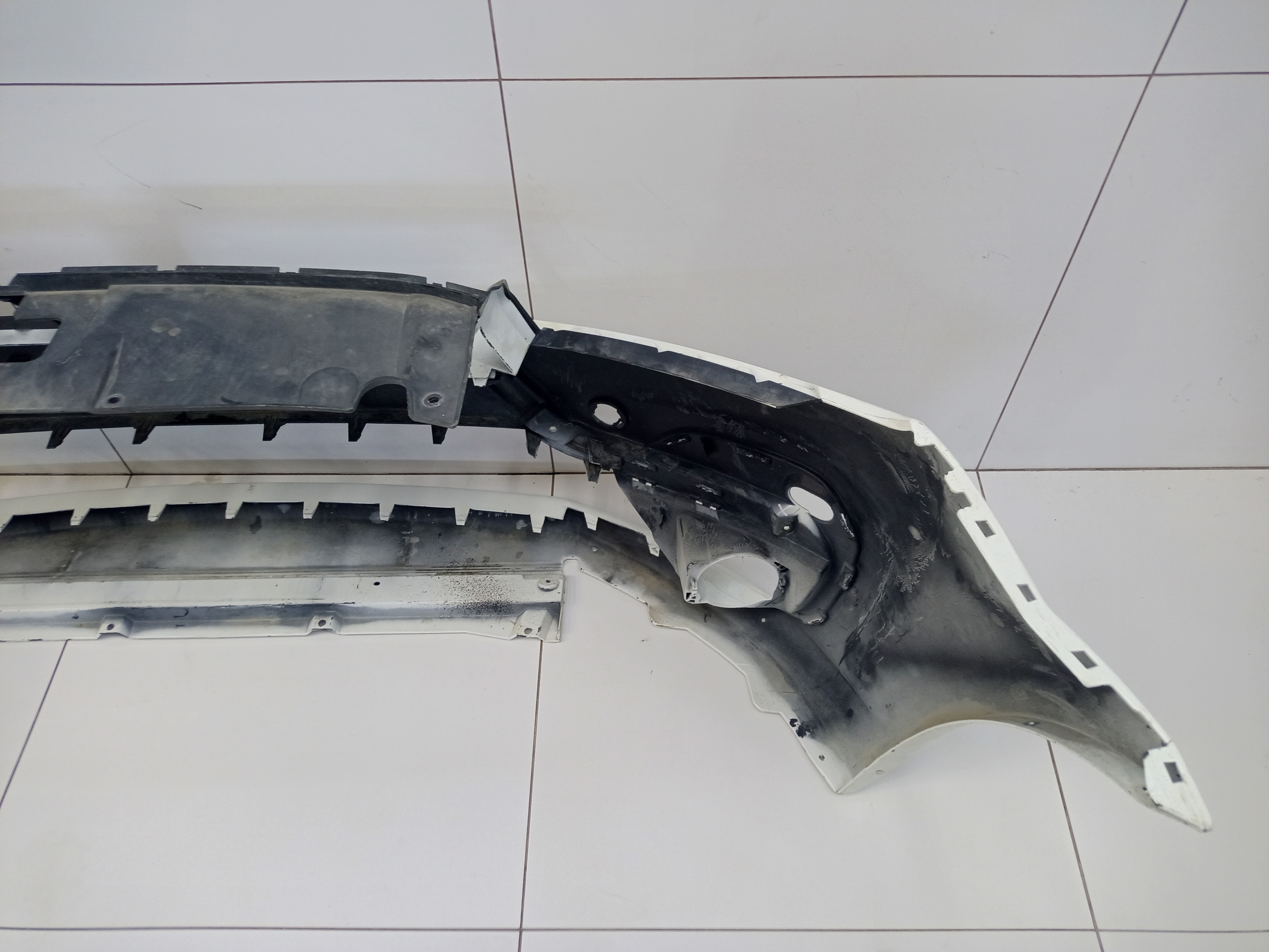 Бампер передний Lada Largus 1 Restail