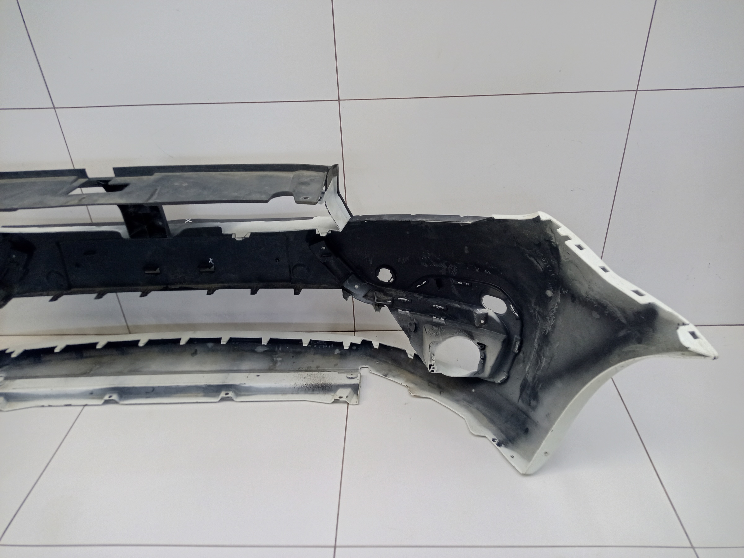 Бампер передний Lada Largus 1 Restail