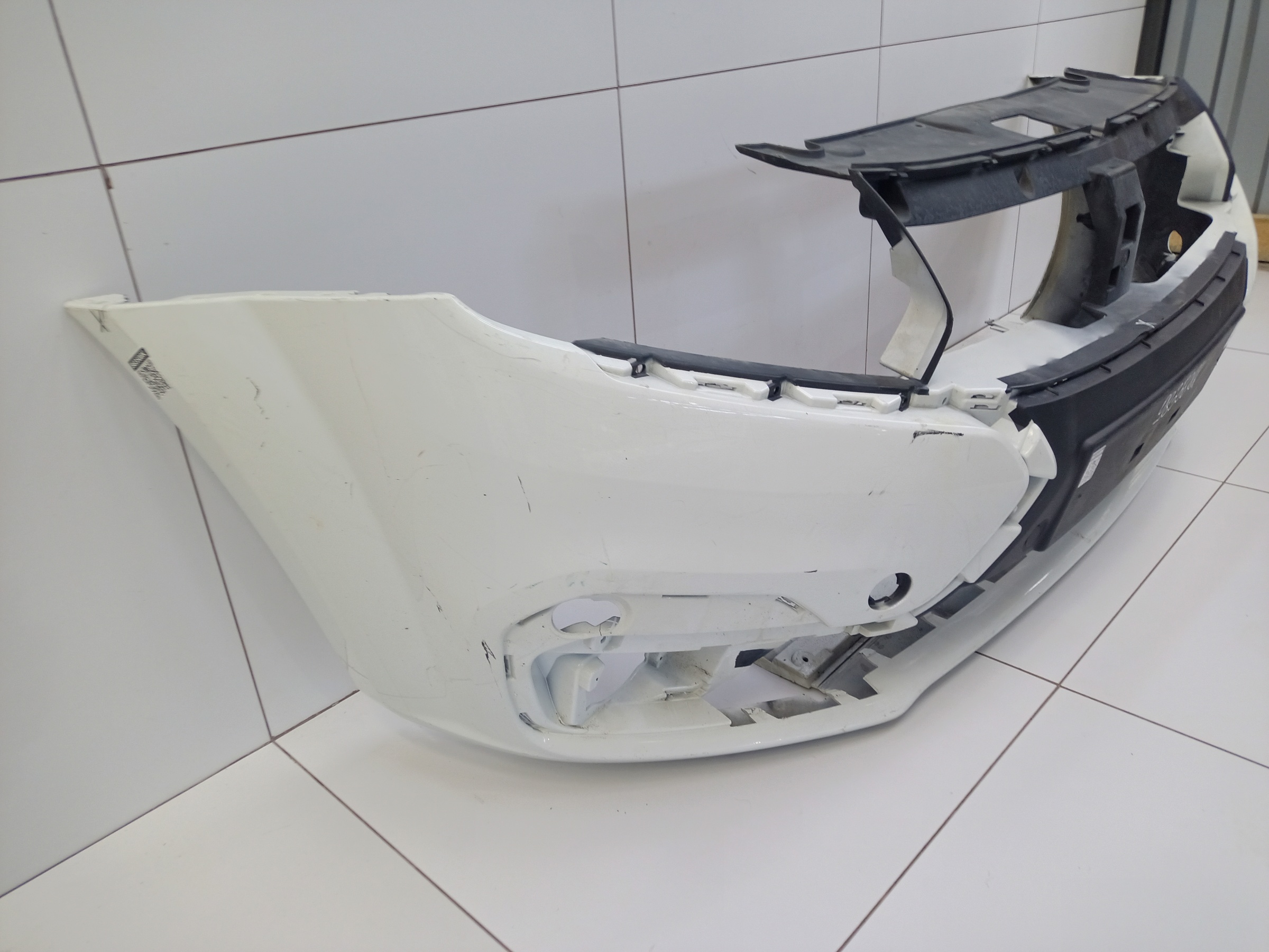 Бампер передний Lada Largus 1 Restail