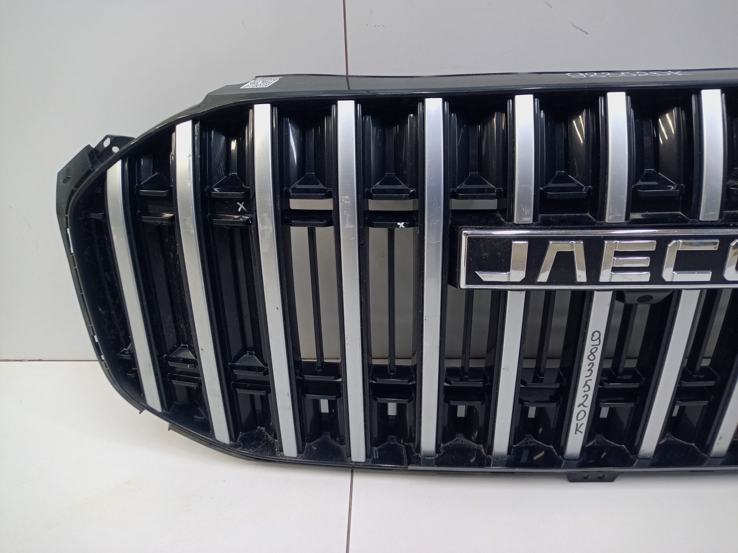 Решетка радиатора Jaecoo J8