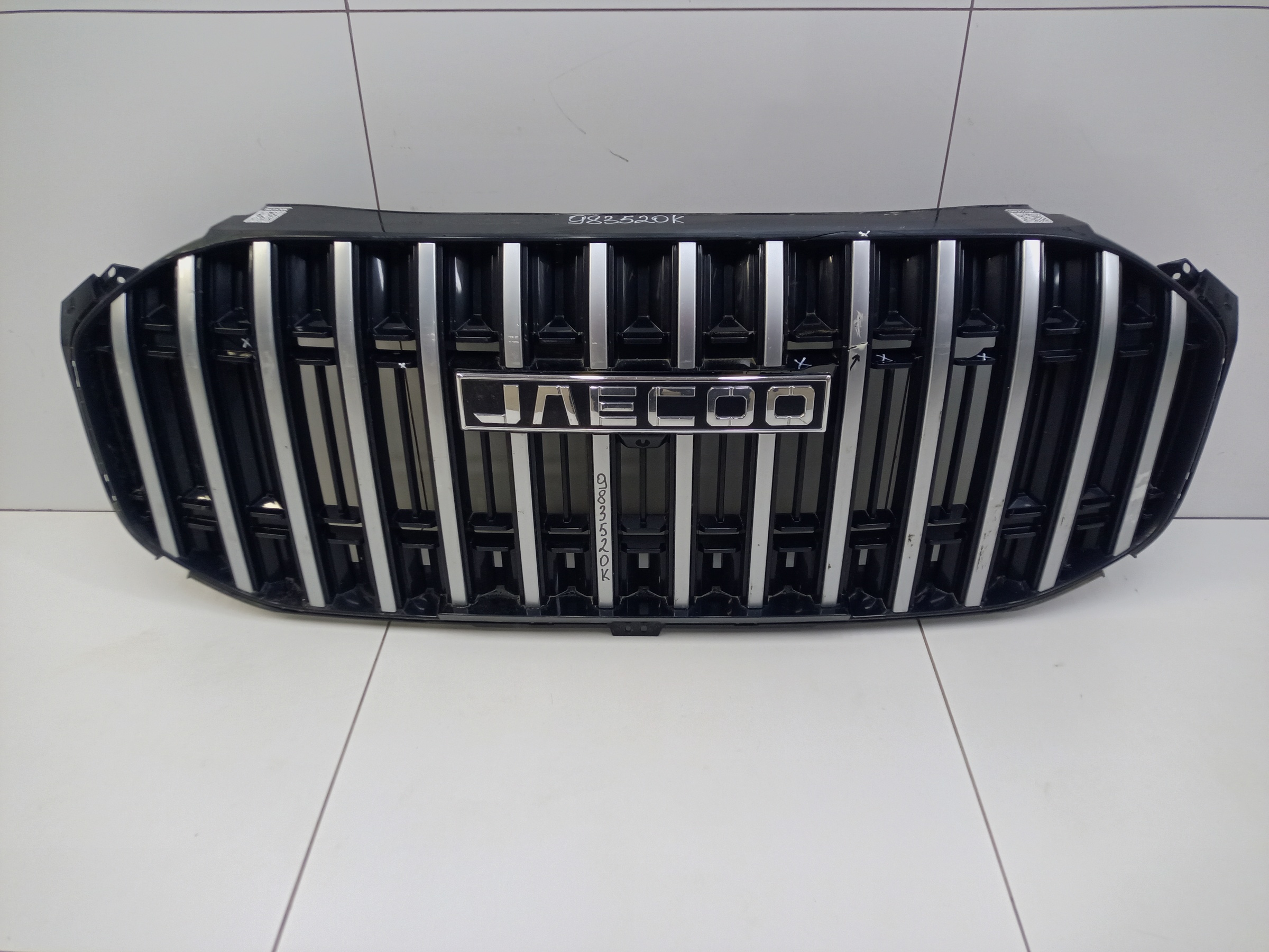 Решетка радиатора Jaecoo J8