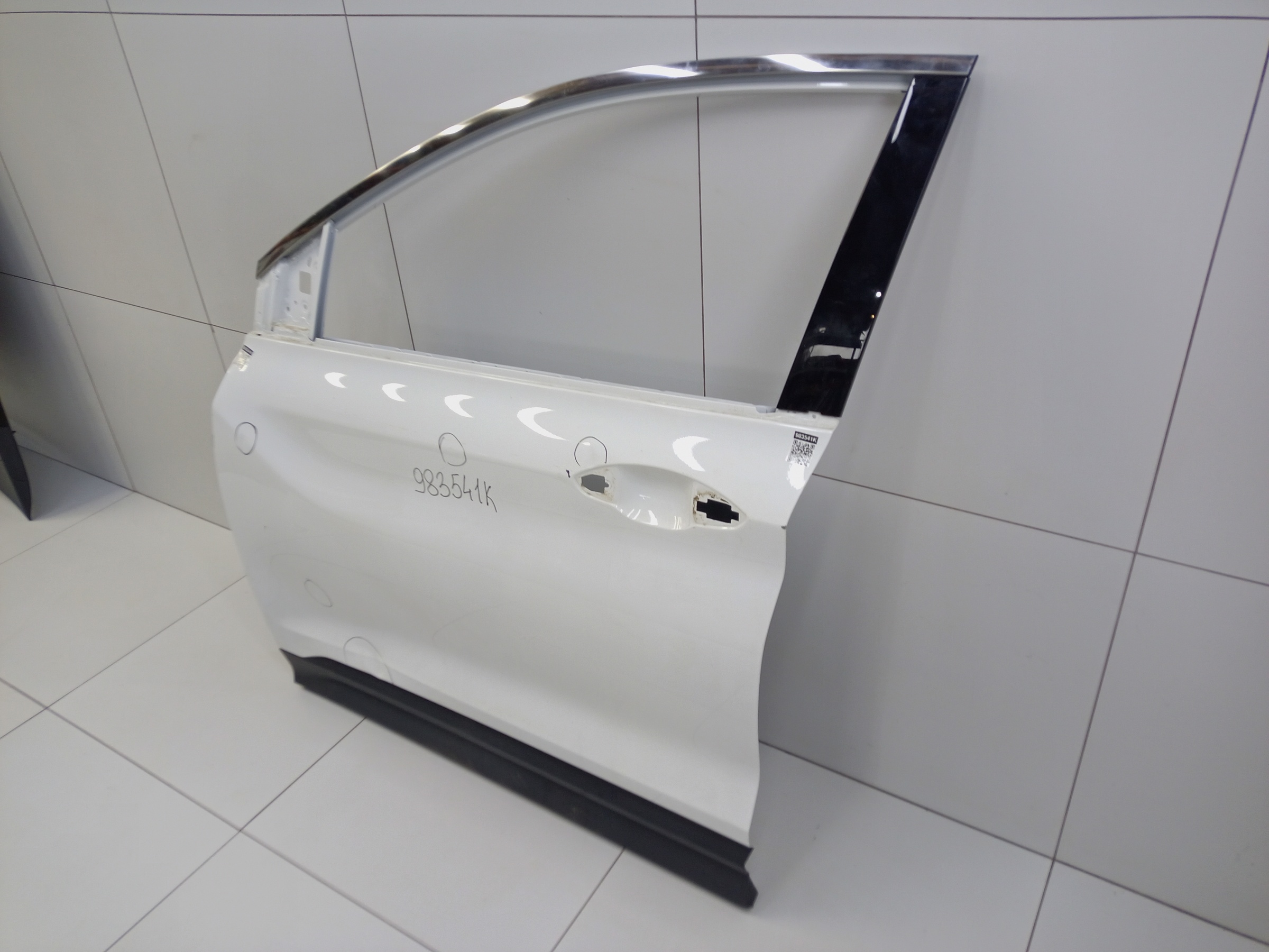 Дверь передняя левая Geely Coolray
