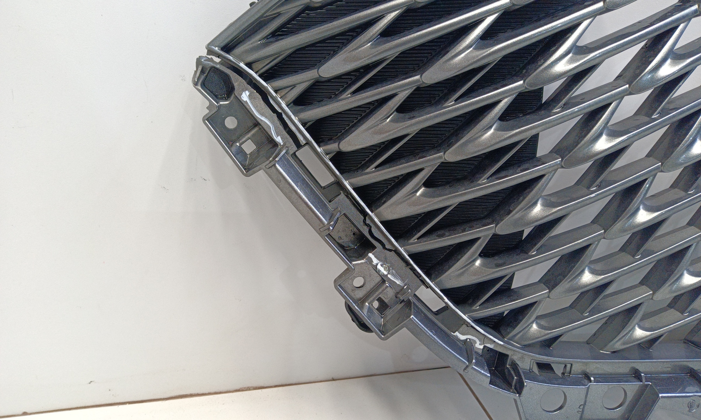 Решетка радиатора Haval M6 2