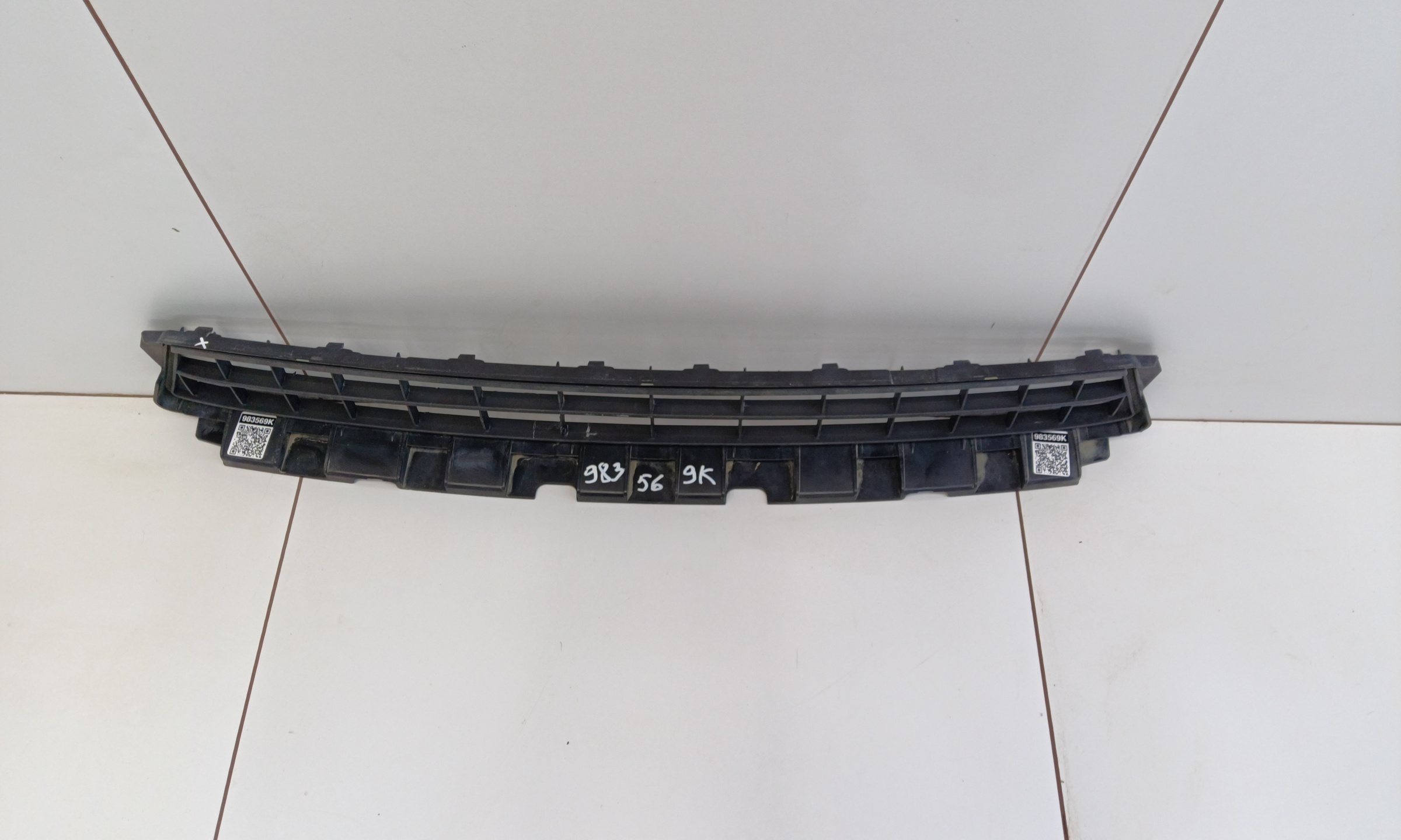 Решетка переднего бампера Mini Clubman F54 JCW Restail