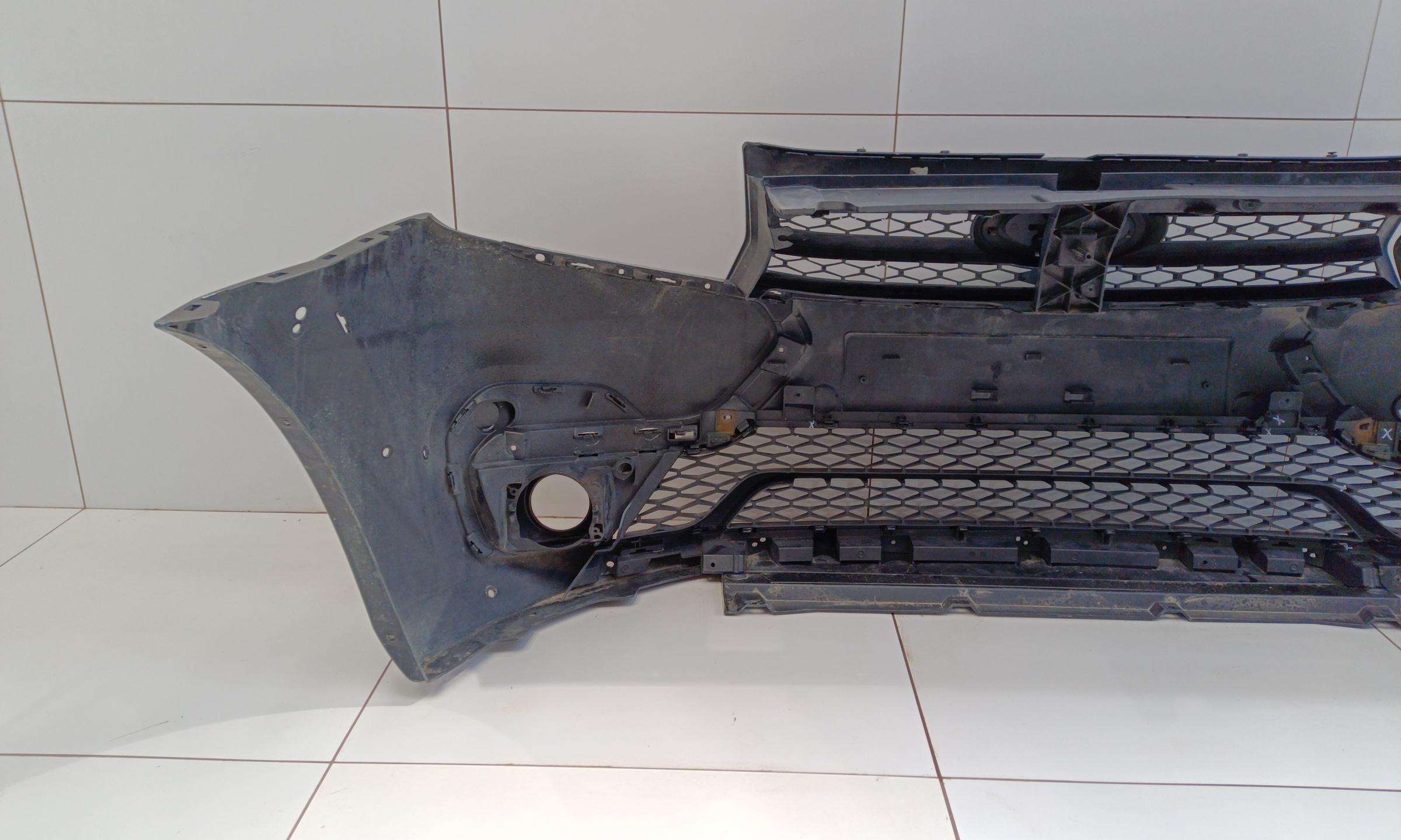 Бампер передний Lada Largus Cross 1 Restail