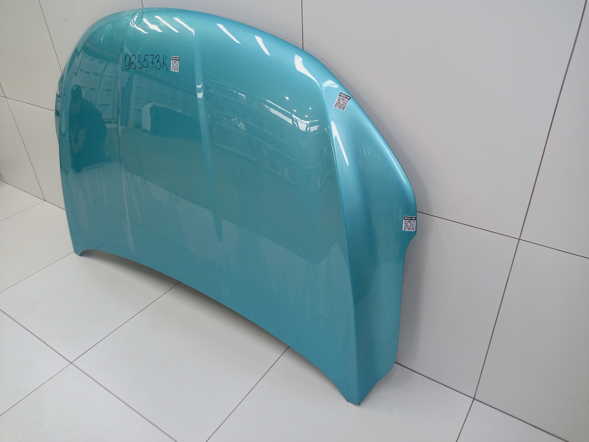 Капот Geely Coolray