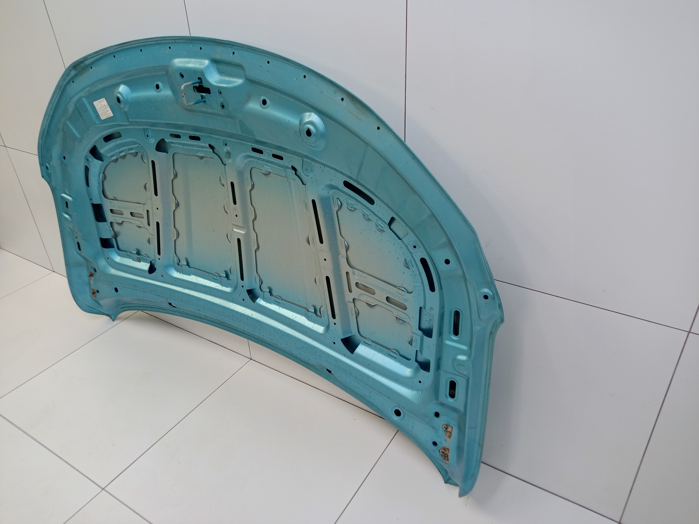 Капот Geely Coolray