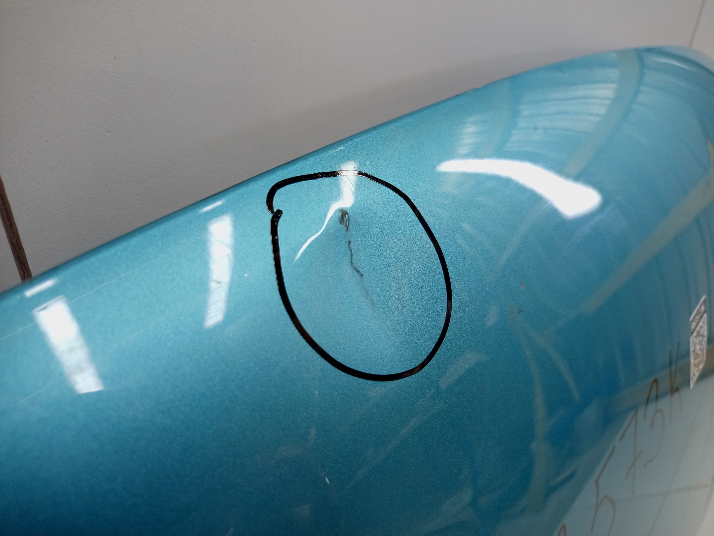 Капот Geely Coolray