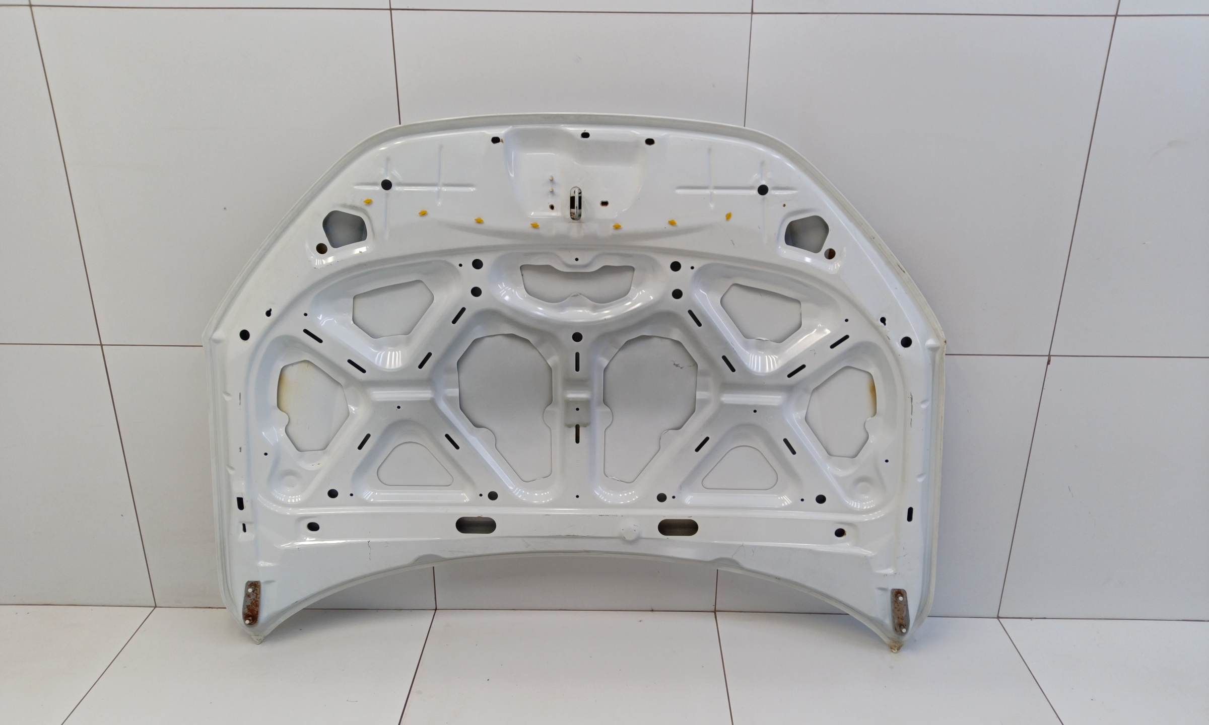 Капот Lada Granta 1 Restail
