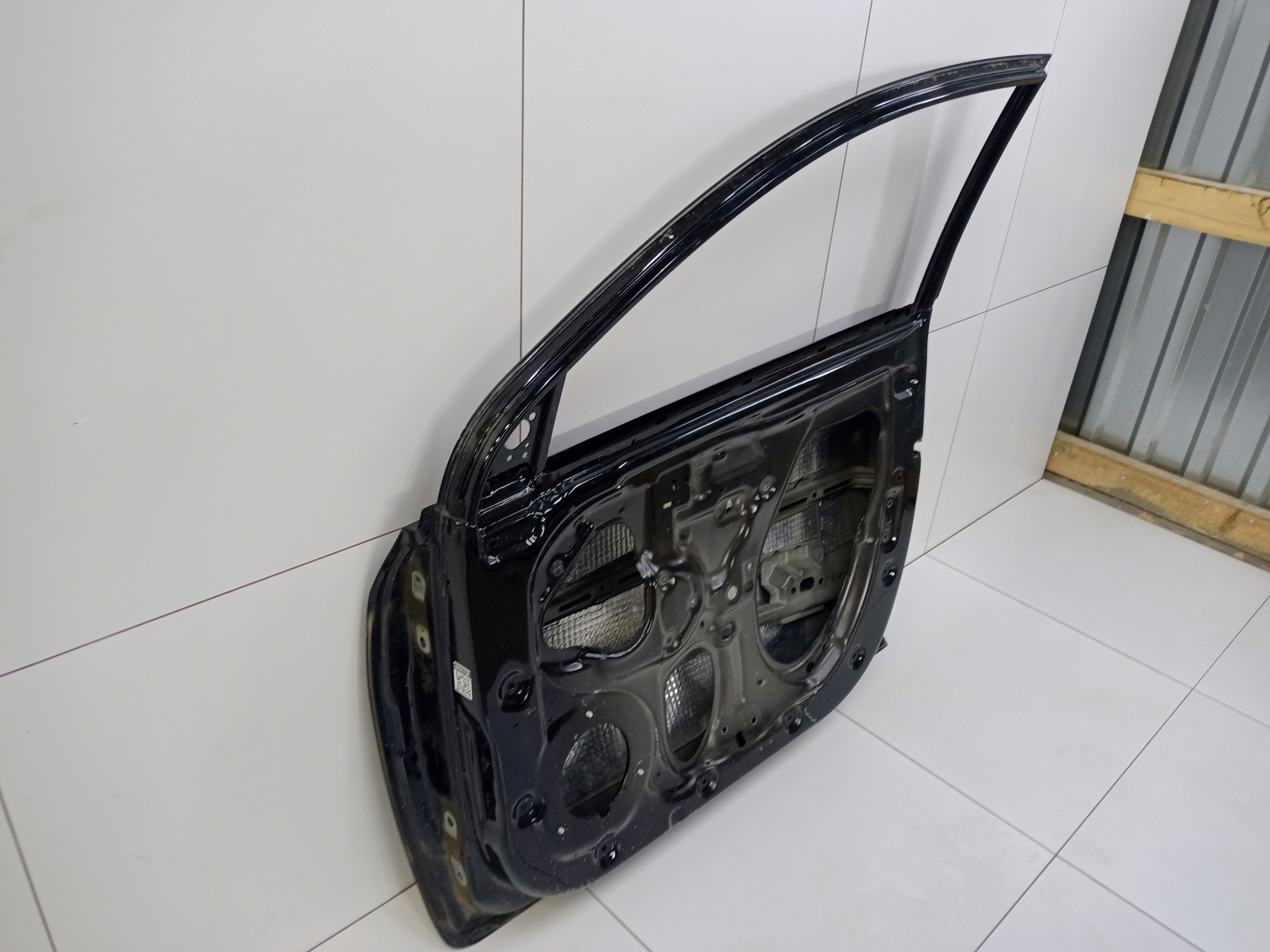 Дверь передняя правая Kia Rio 4