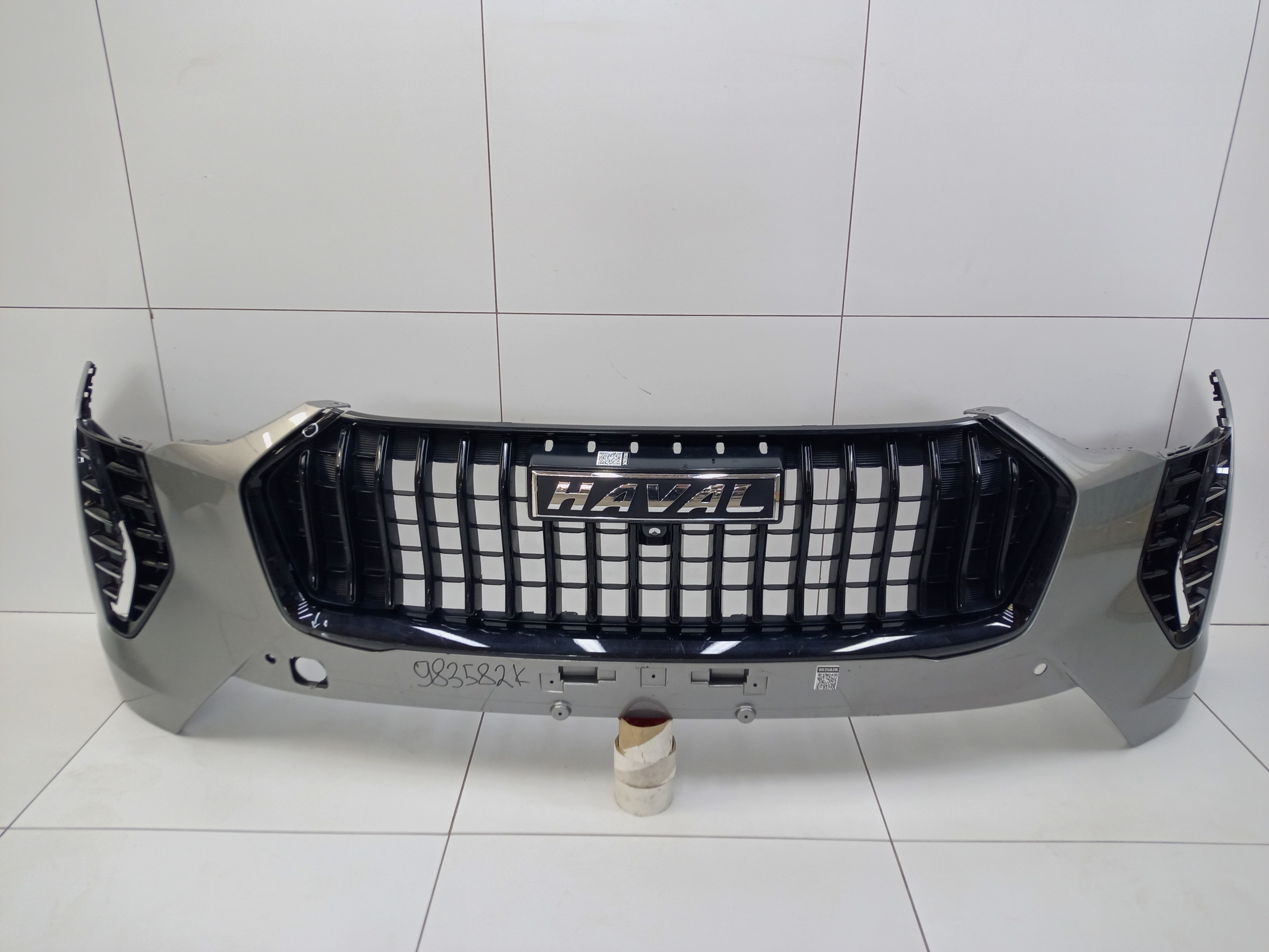 Бампер передний Haval Jolion Restail с отверстиями под накладки