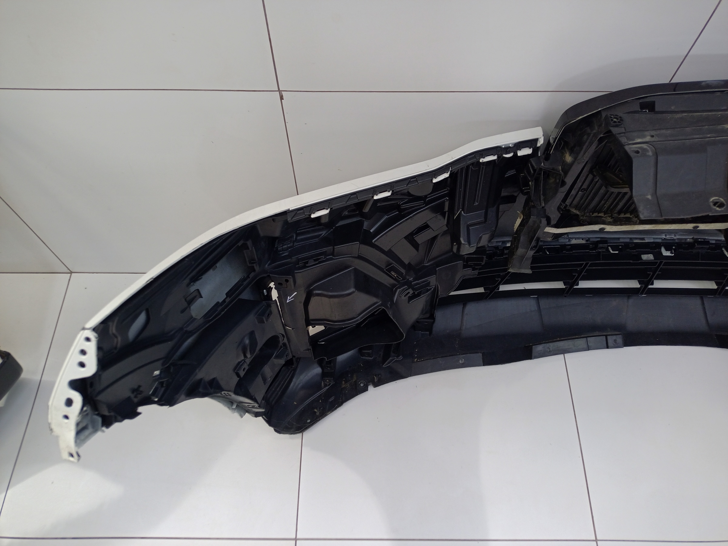 Бампер передний BMW X7 G07