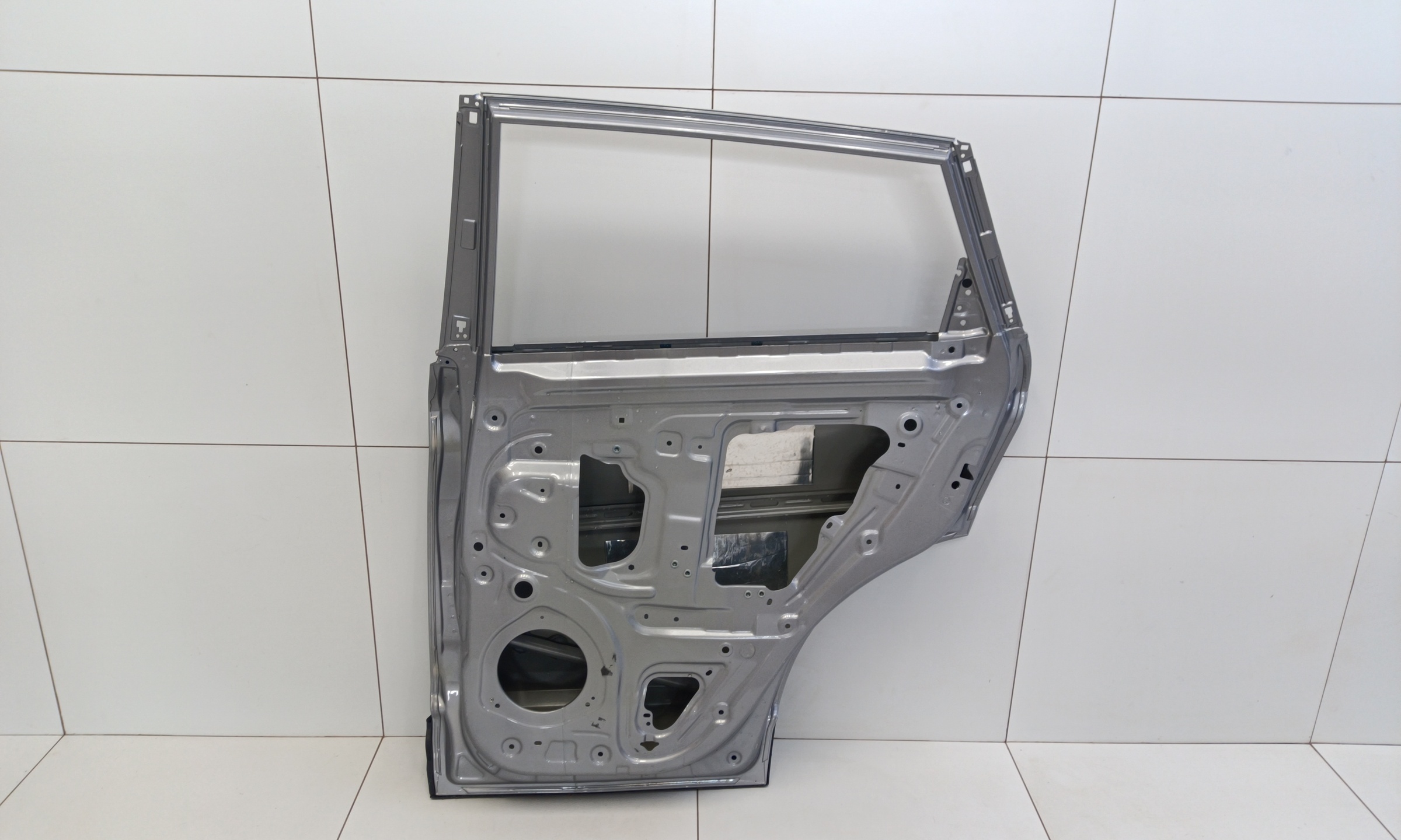 Дверь задняя правая Geely Coolray