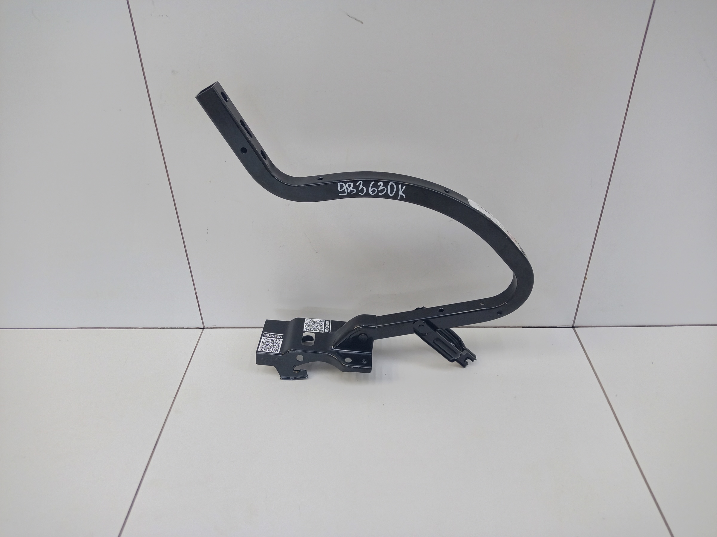 Петля крышки багажника левая Changan Lamore