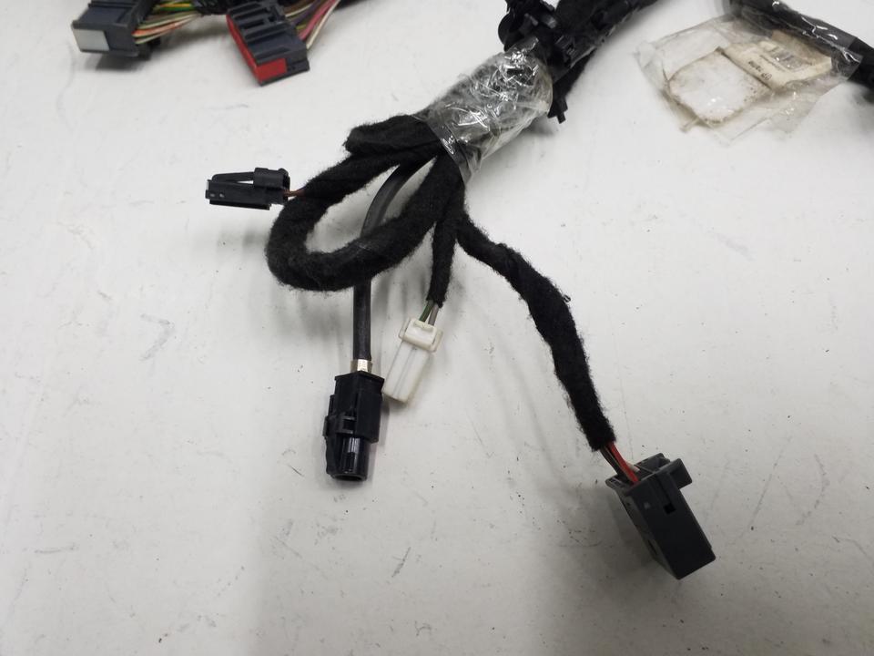 Проводка моторного отсека Volvo