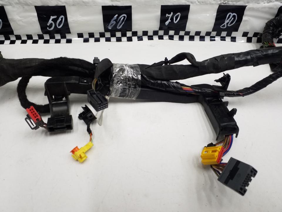 Проводка моторного отсека Volvo