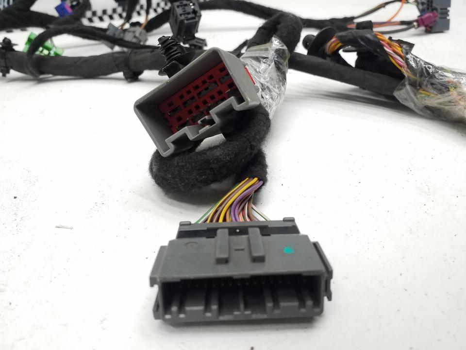 Проводка моторного отсека Volvo