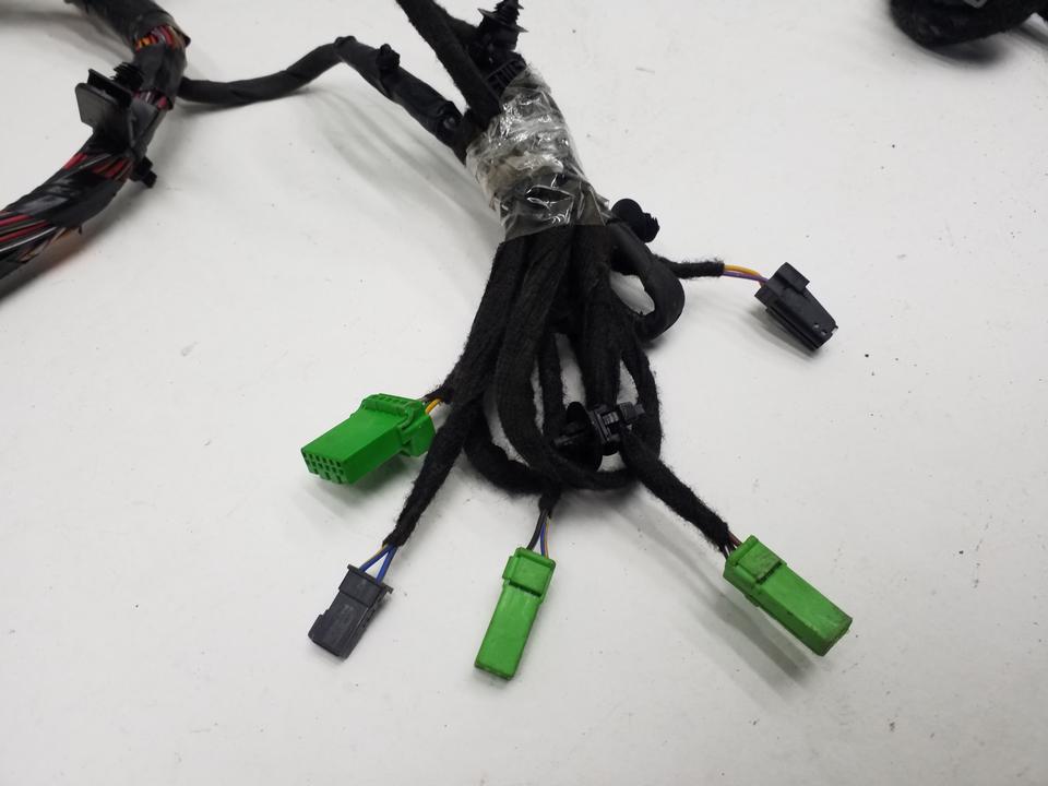 Проводка моторного отсека Volvo