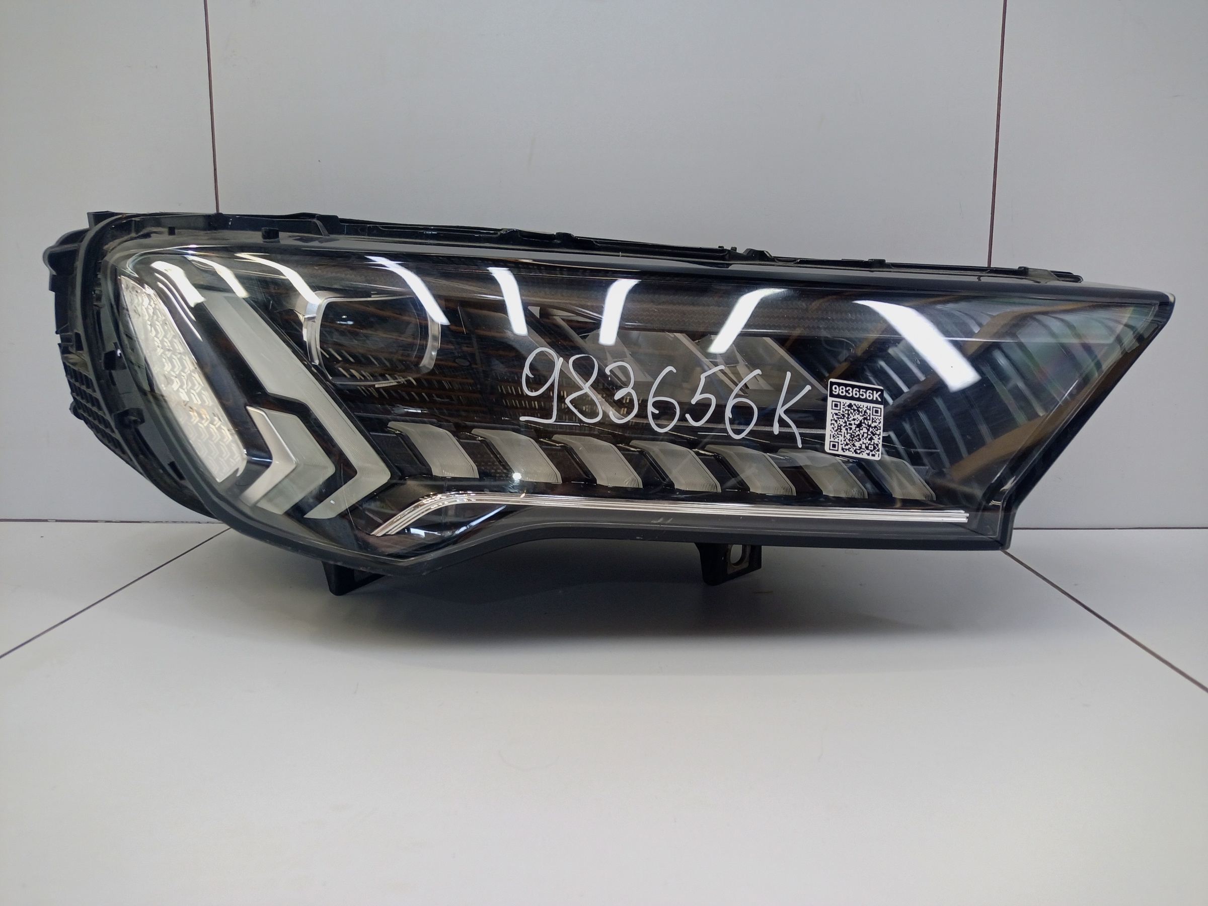 Фара передняя правая Audi Q7 2 Restail Matrix