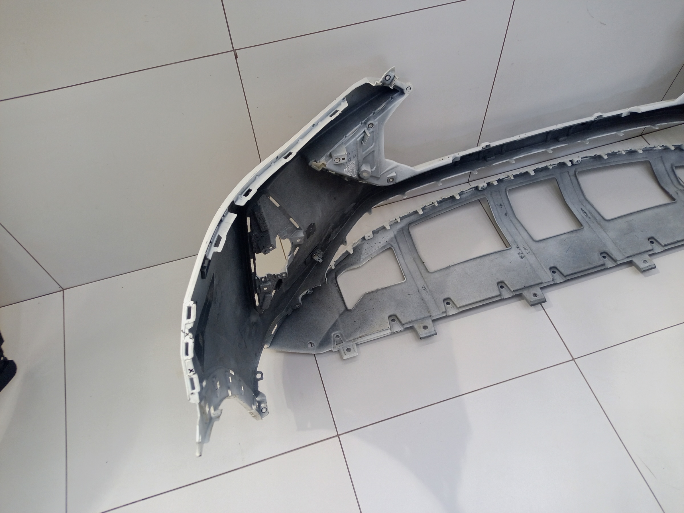 Бампер передний Haval F7 Restail