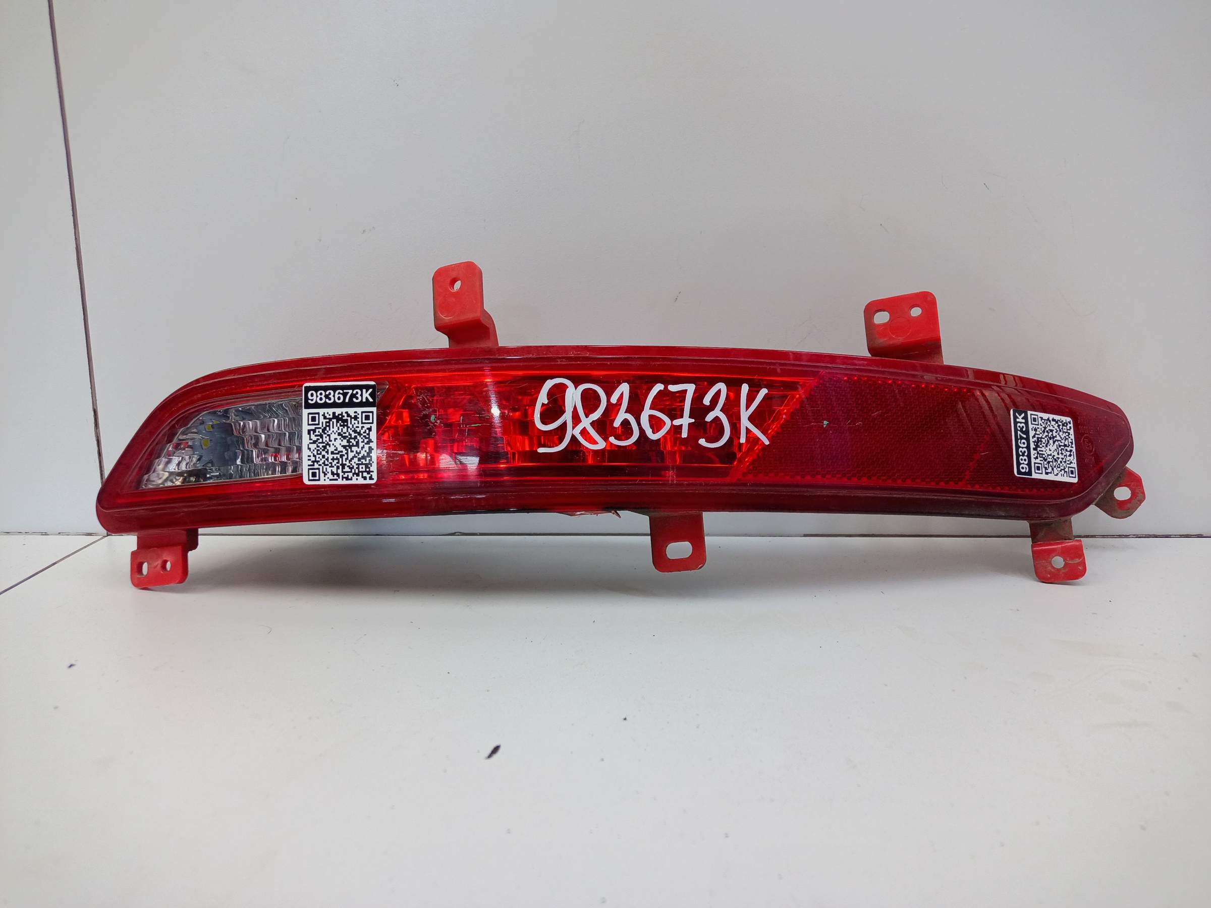 Фара ПТФ задняя правая Geely Tugella LED