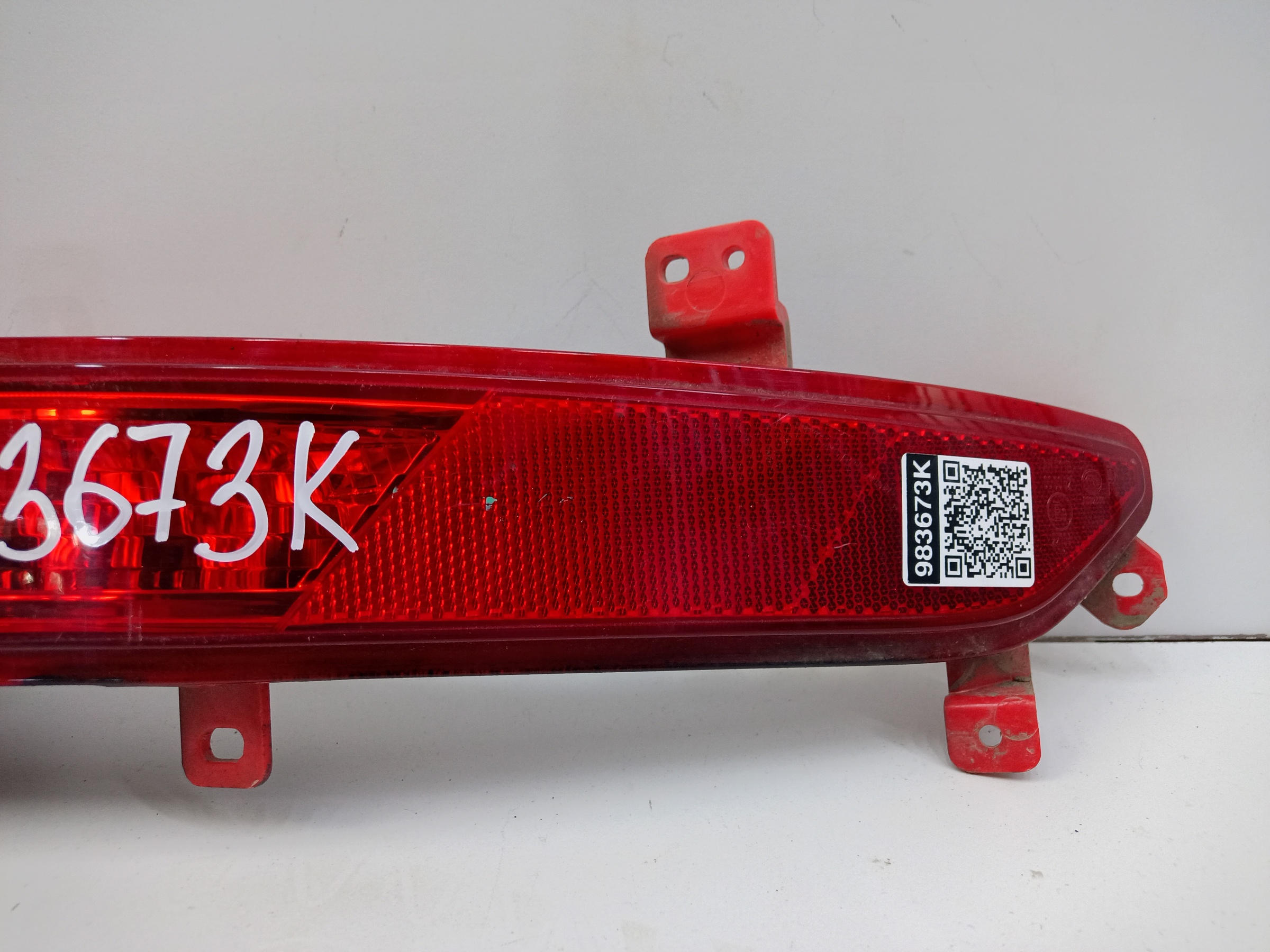Фара ПТФ задняя правая Geely Tugella LED