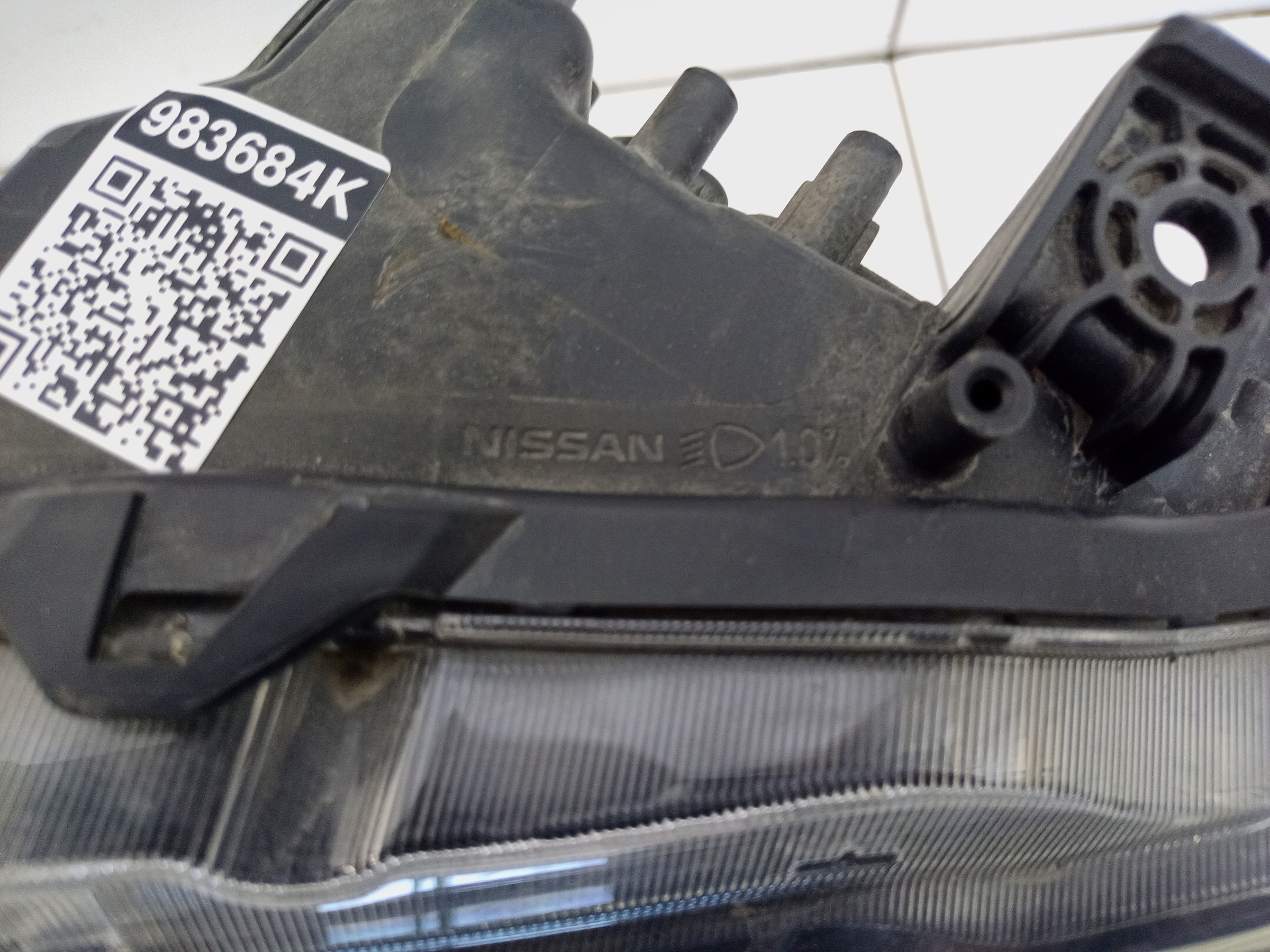 Фара передняя левая Nissan X-Trail T32 Restail галоген ДХО