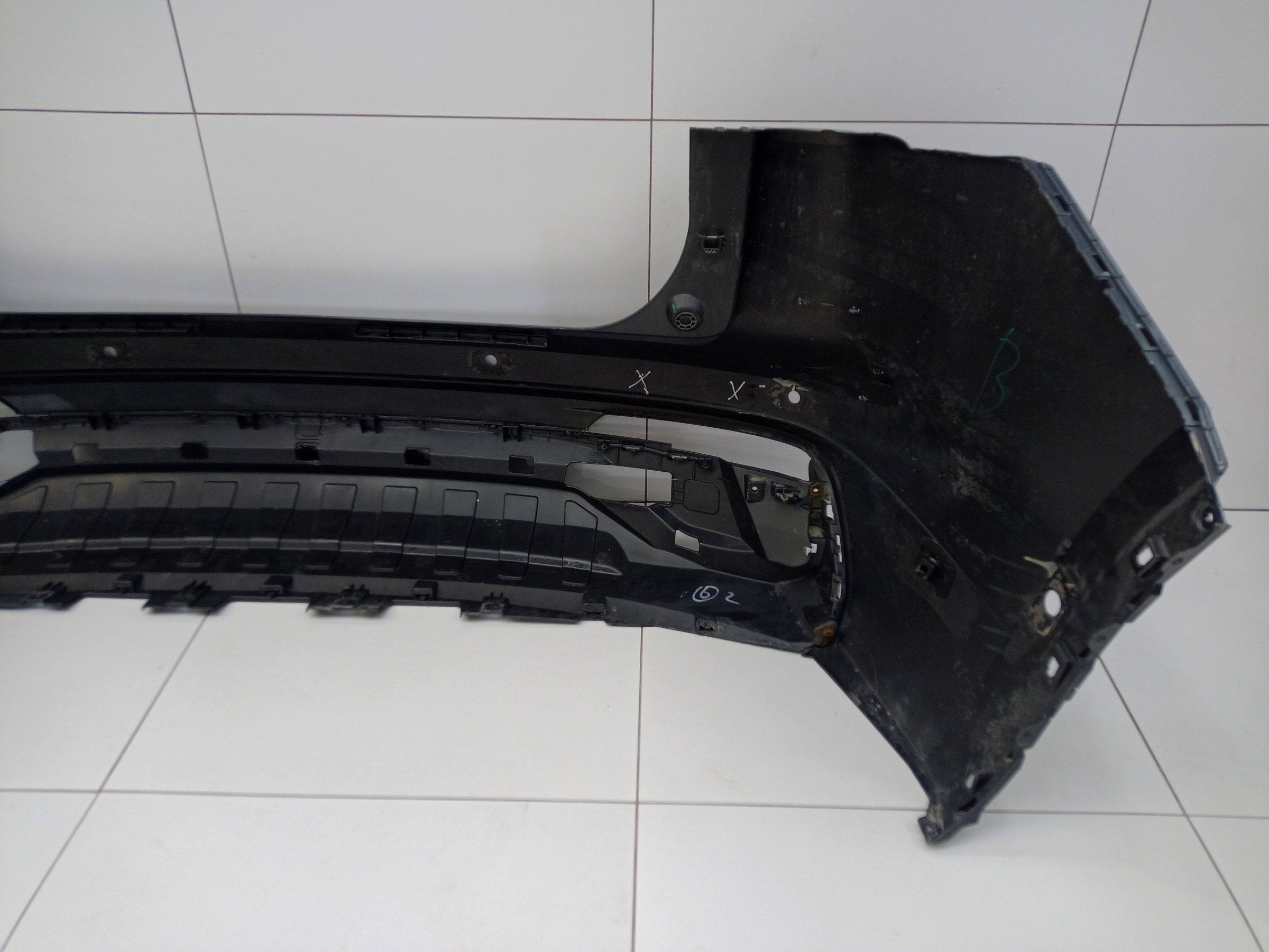 Бампер задний Geely Monjaro