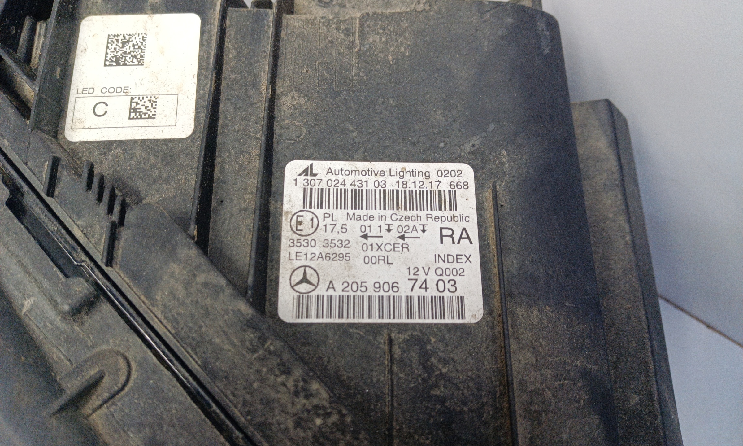 Фара передняя правая Mercedes Benz C-klasse W205 LED
