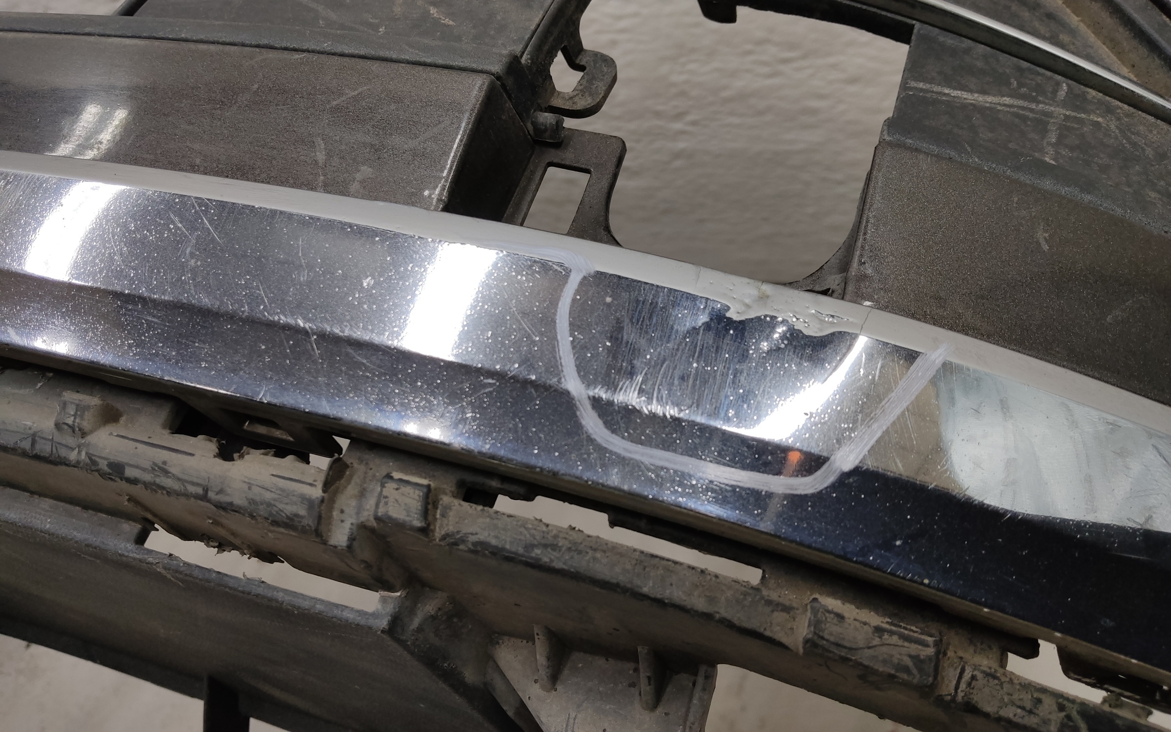 Бампер передний Volkswagen Touareg 2 Restail
