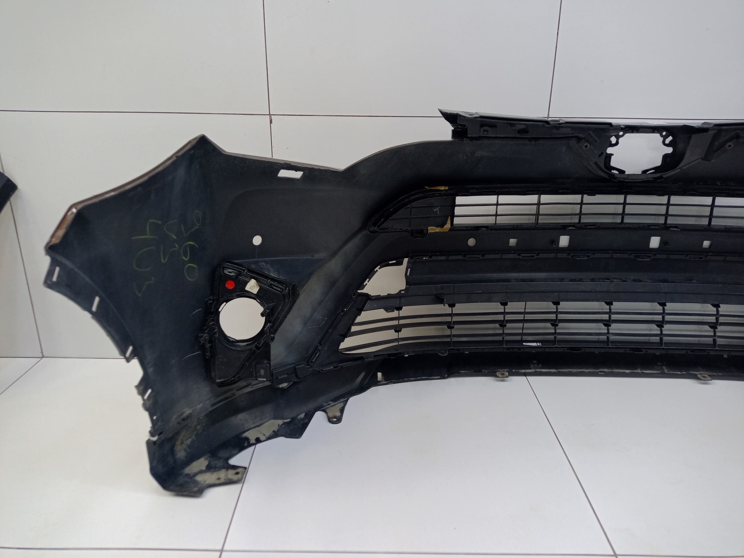 Бампер передний Toyota RAV4 CA40 Restail