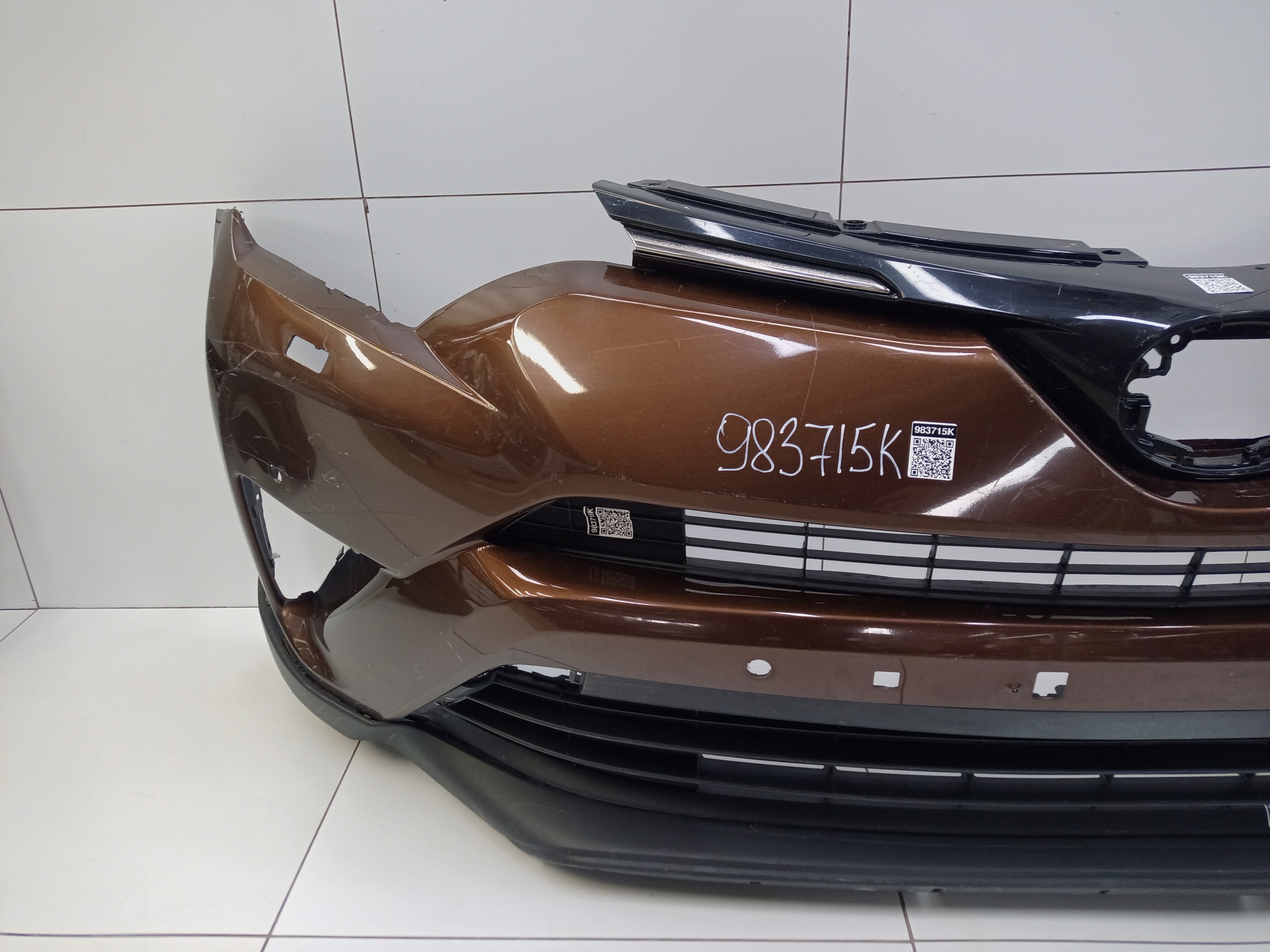 Бампер передний Toyota RAV4 CA40 Restail