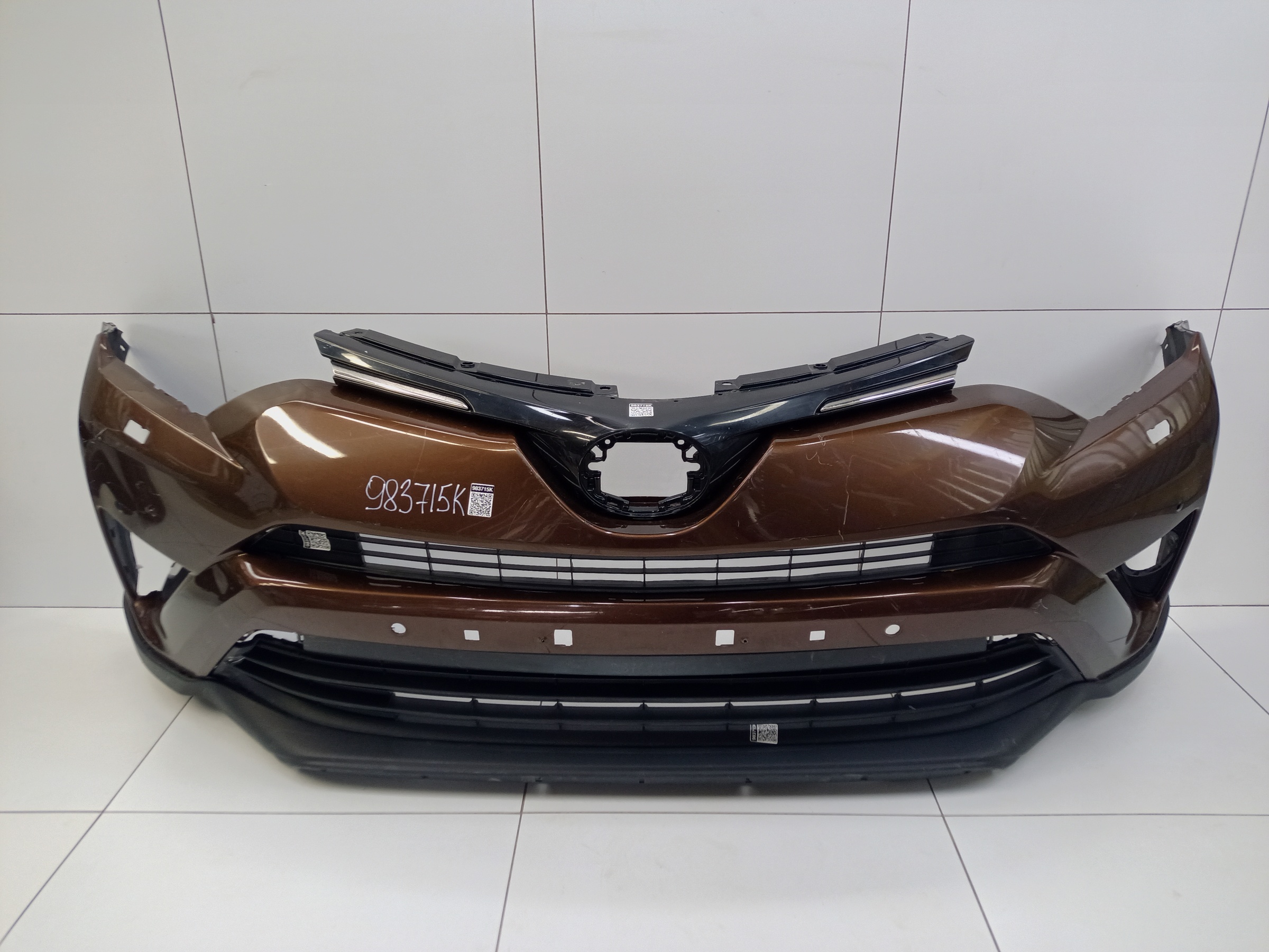 Бампер передний Toyota RAV4 CA40 Restail