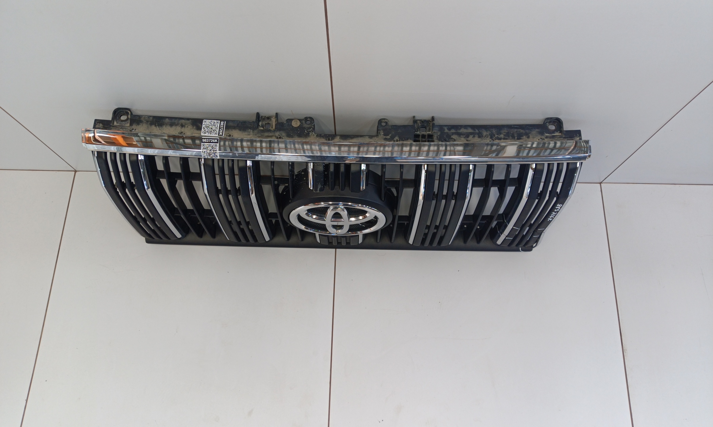 Решётка радиатора Toyota Land Cruiser Prado 150 Restail 3